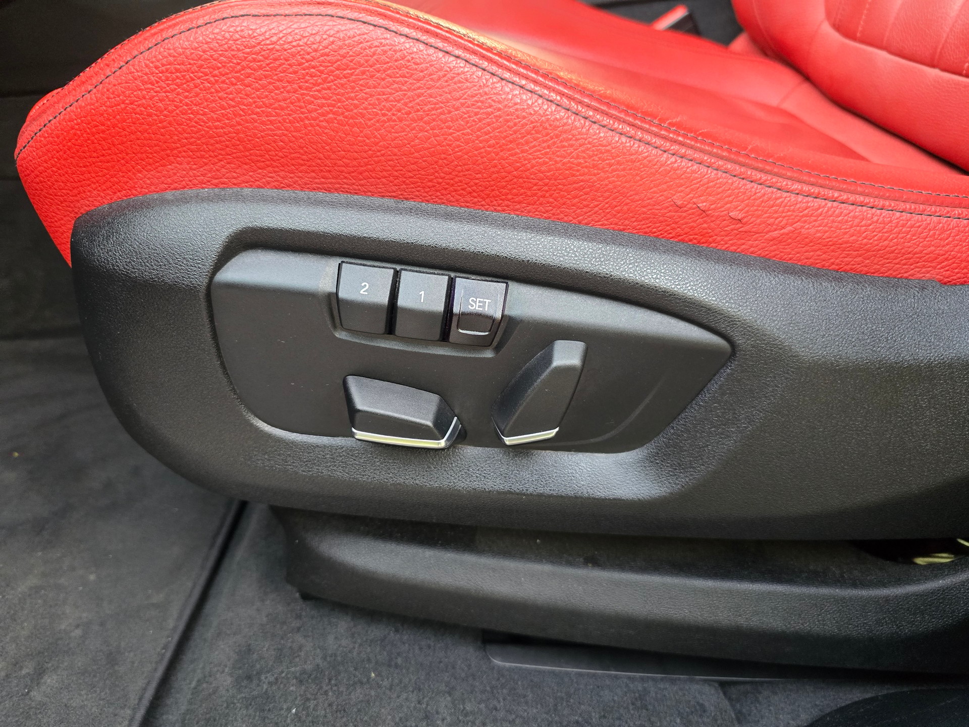 BMW X6 xDrive 40d Steptronic-image-15