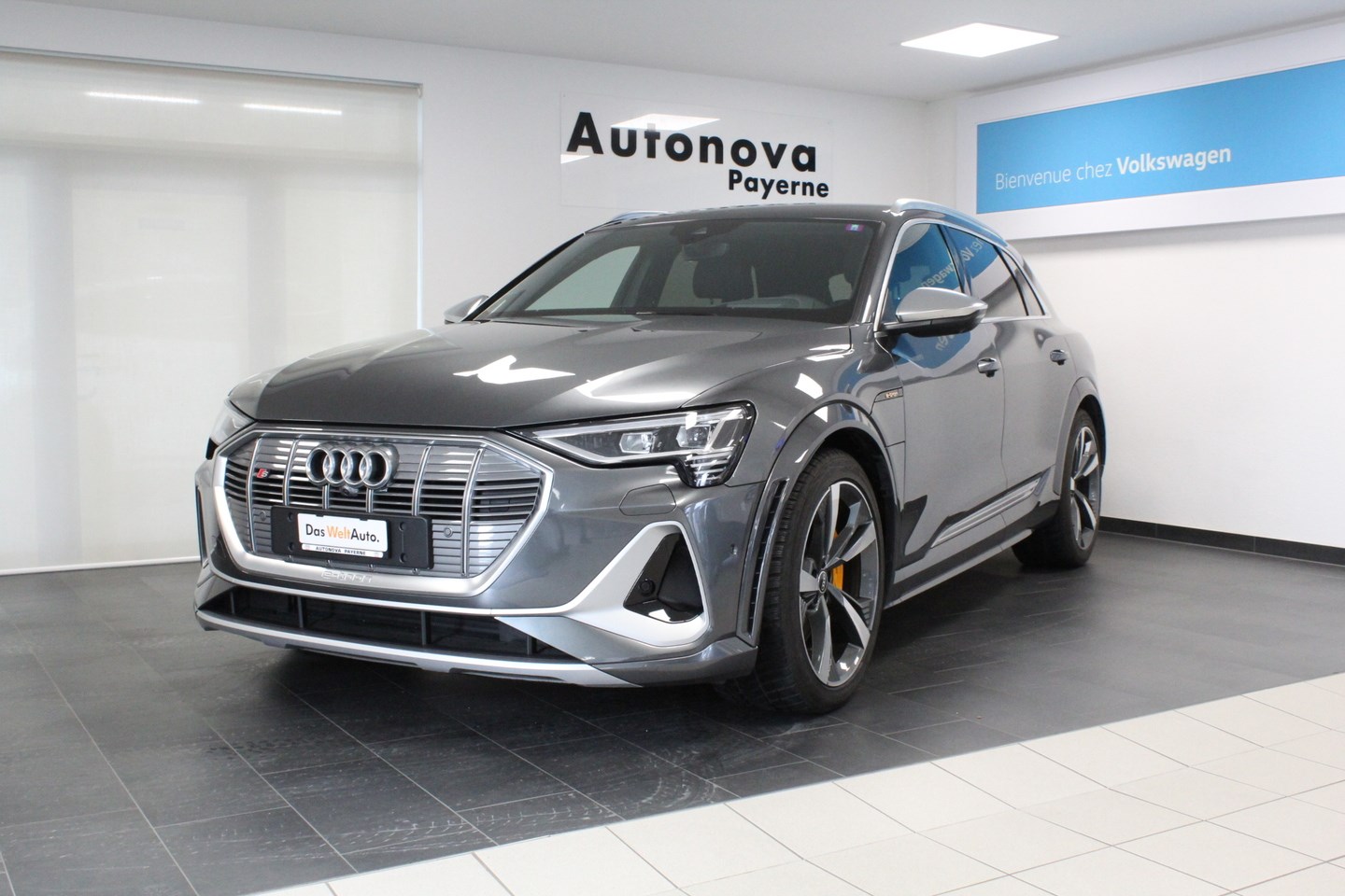 AUDI e-tron S quattro-image-0