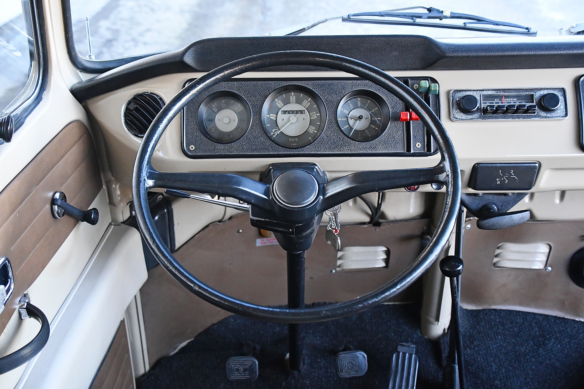 VW T2a Clipper-image-6
