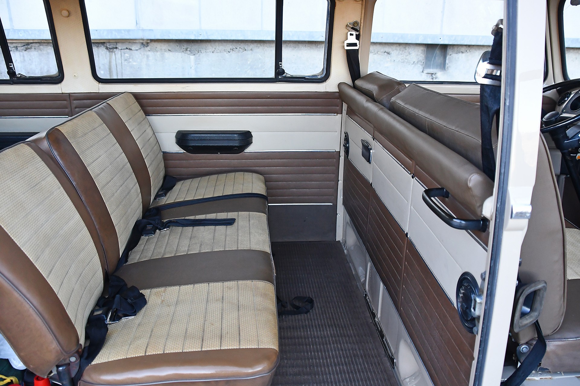 VW T2a Clipper-image-8