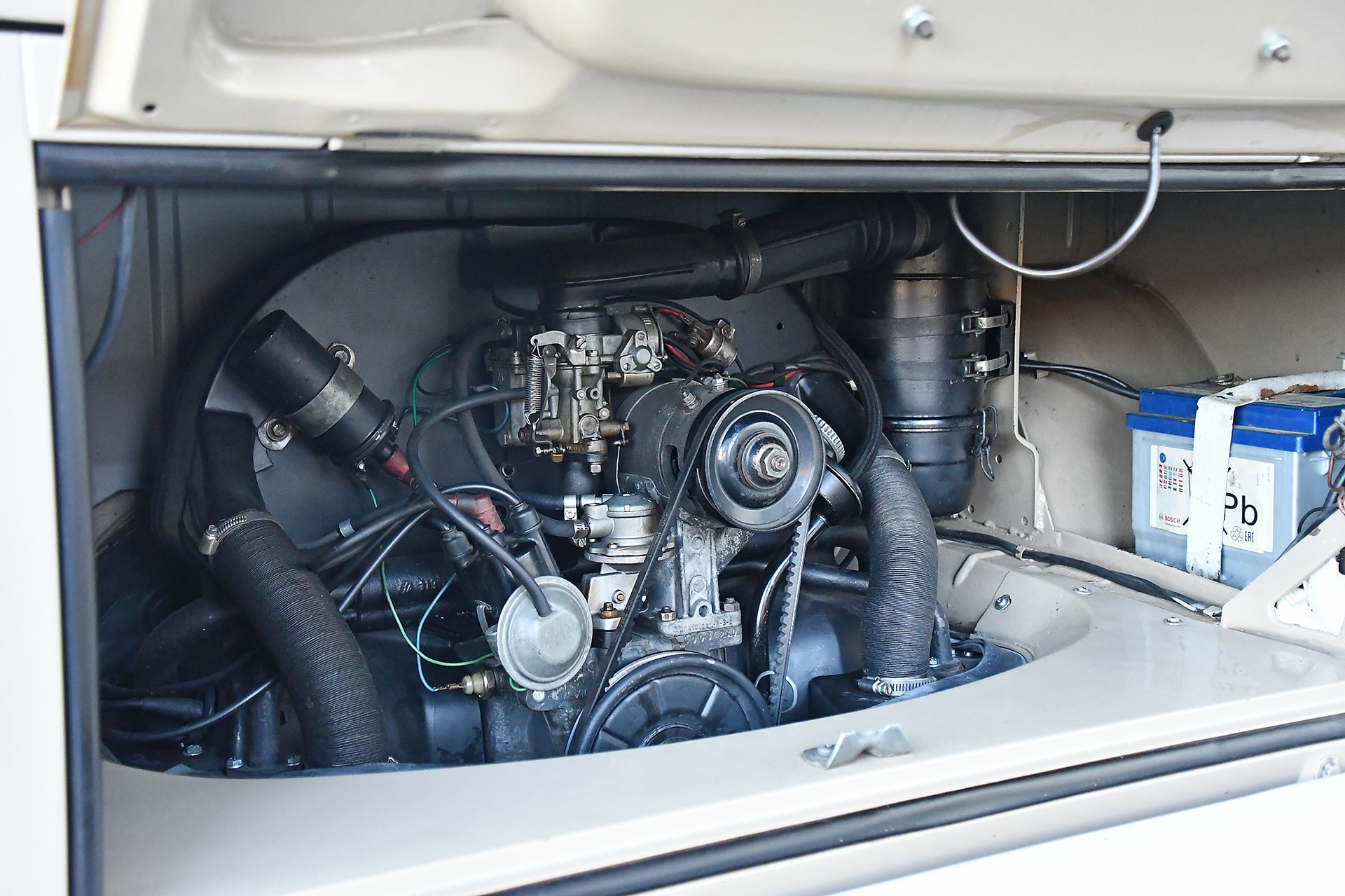 VW T2a Clipper-image-14