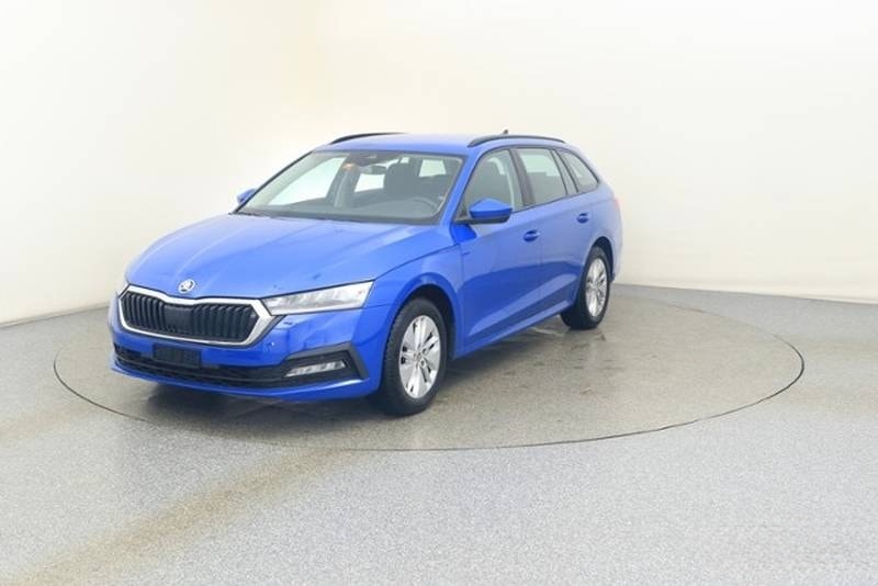 SKODA Octavia Combi 2.0 TDI DSG Ambition