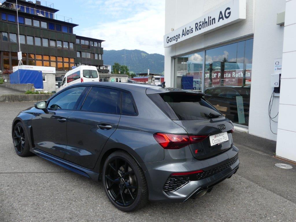 AUDI RS3 Sportback 2.5 TSI quattro-showroom-element-1