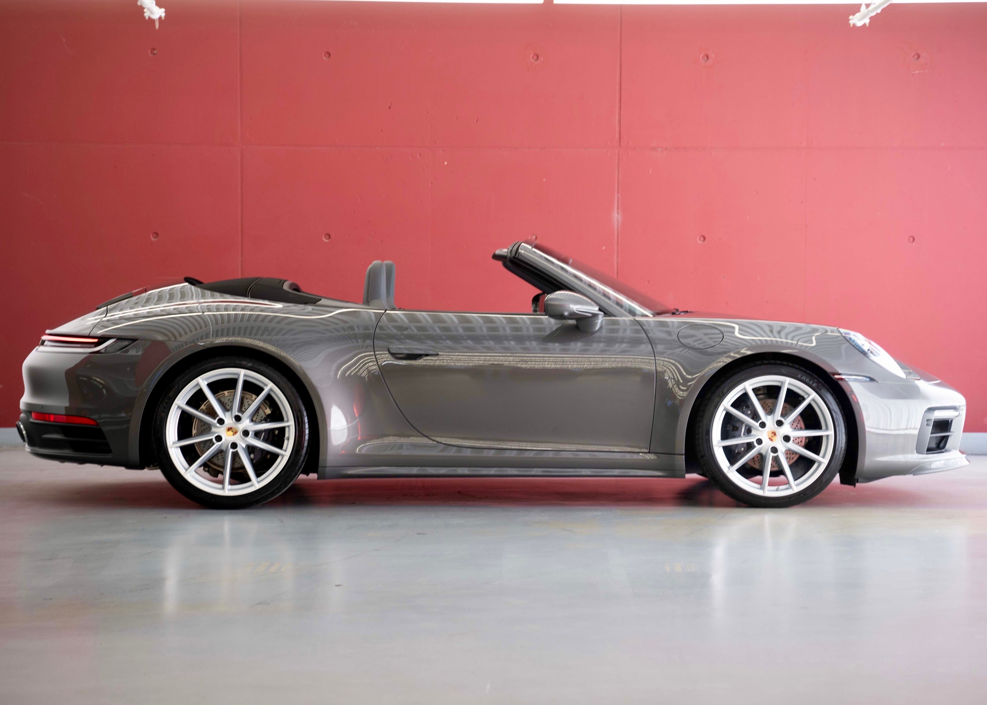 Image PORSCHE 911 911 Carrera 4 Cabriolet PDK Exclusive Manufaktur (1 owner, like new)