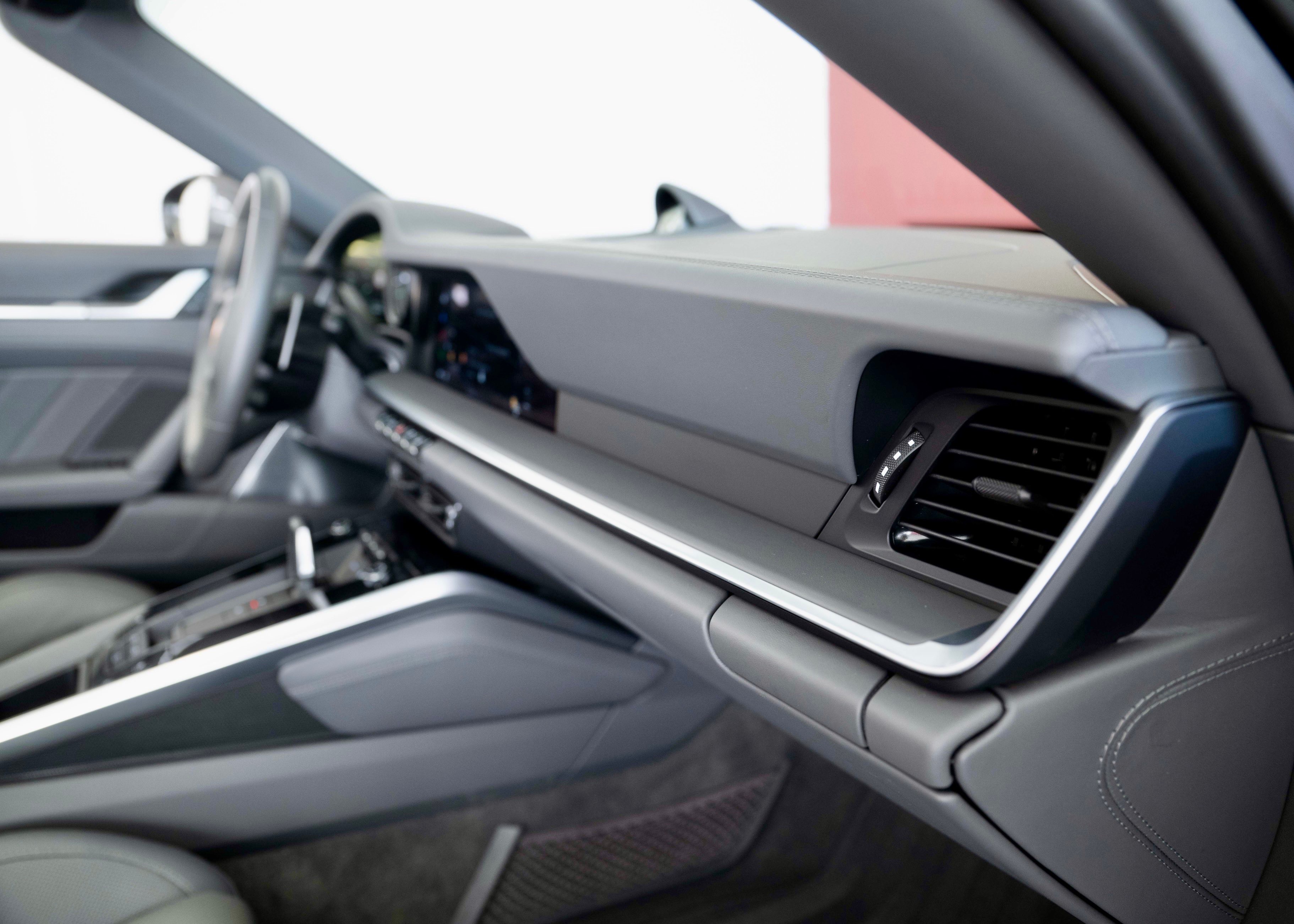 Image PORSCHE 911 911 Carrera 4 Cabriolet PDK Exclusive Manufaktur (1 owner, like new)