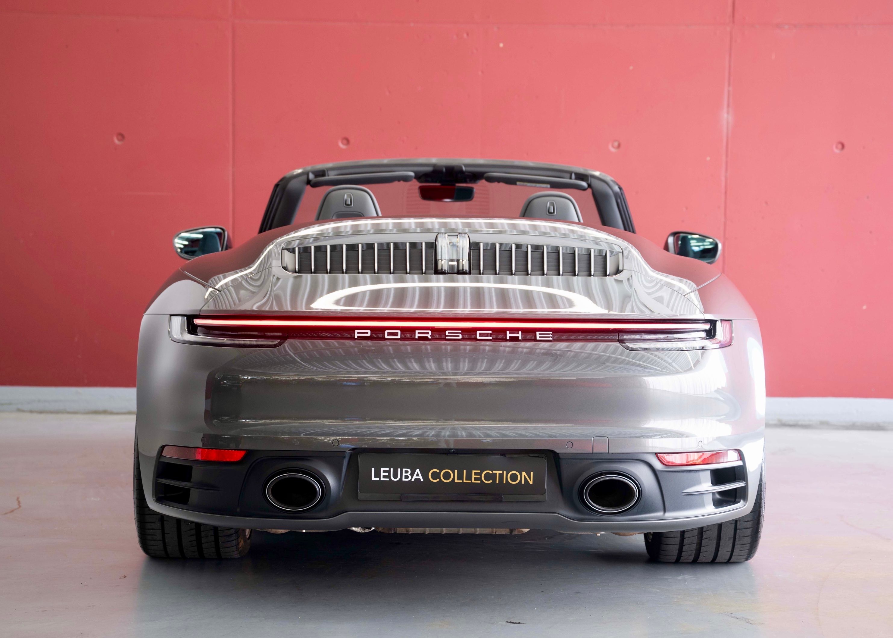 Image PORSCHE 911 911 Carrera 4 Cabriolet PDK Exclusive Manufaktur (1 owner, like new)