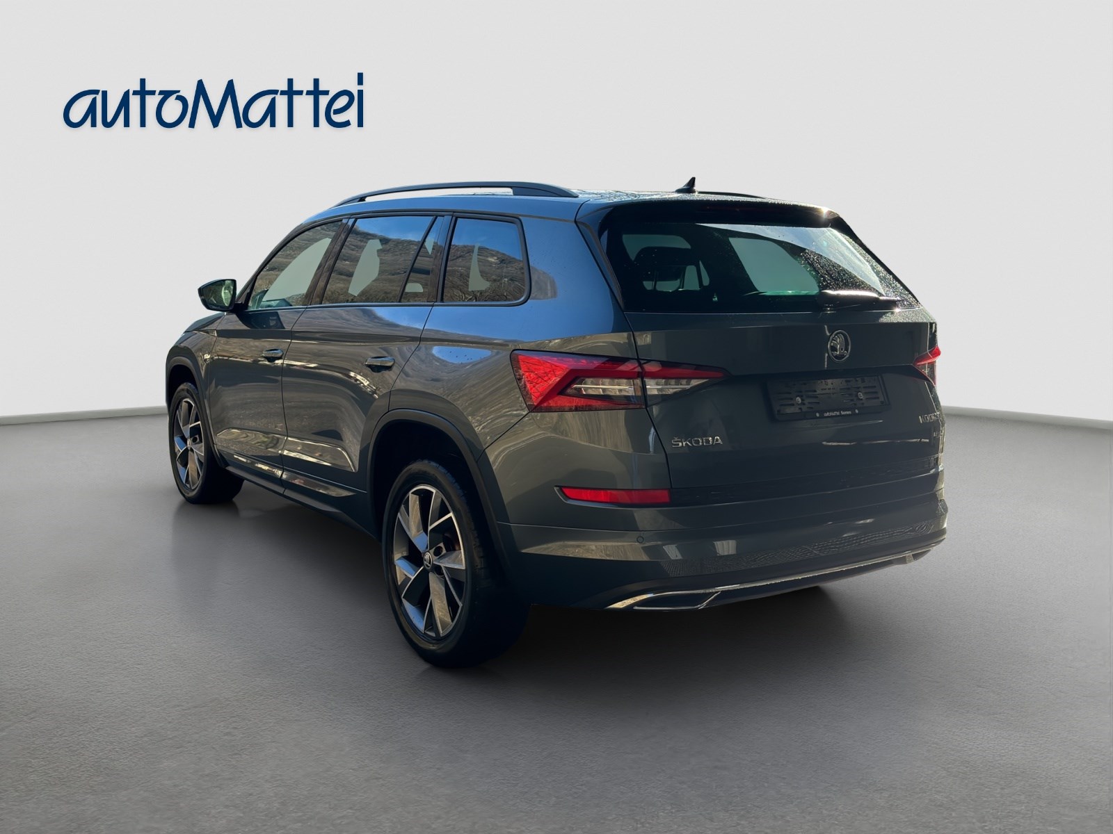 SKODA Kodiaq 2.0 TSI 4x4 Sport Line-showroom-element-2