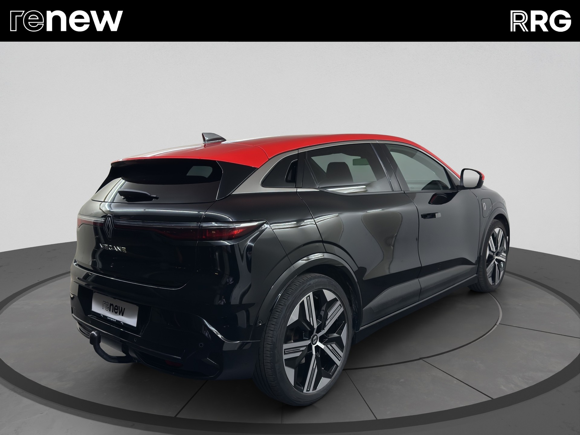 RENAULT Mégane E-TECH EV60 Iconic-showroom-element-1
