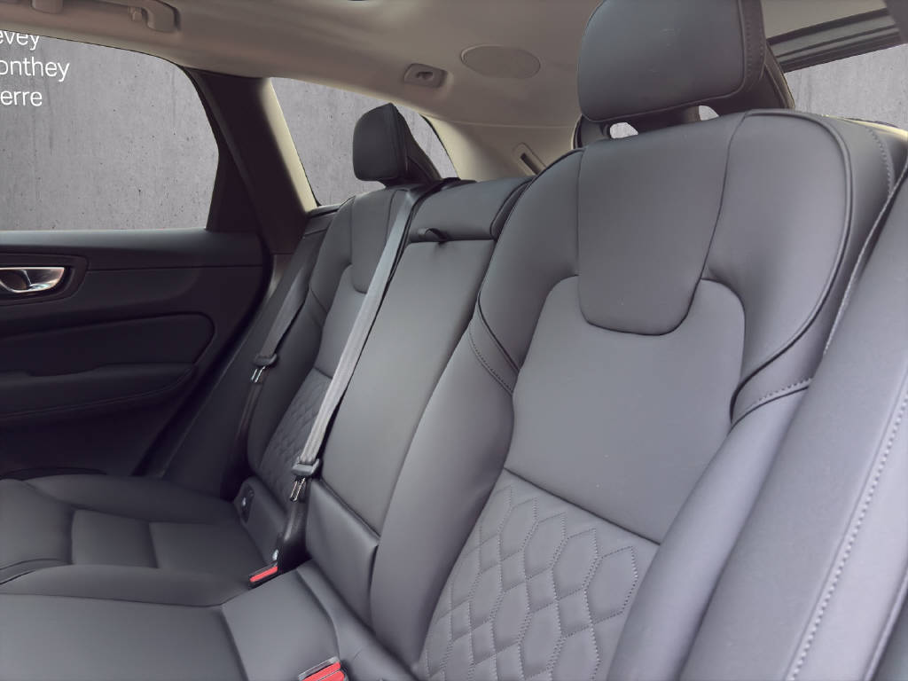 Image VOLVO XC60 XC60 2.0 B5 MH Ultra Dark AWD