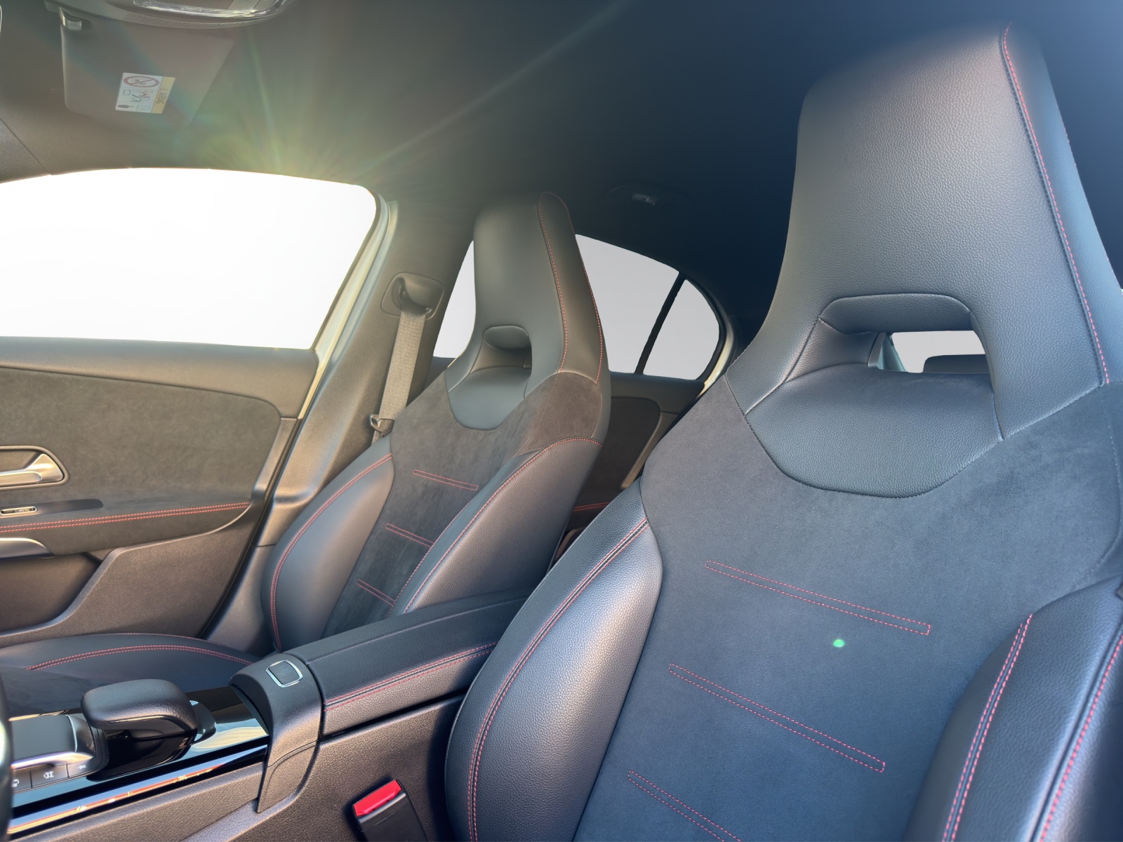 Image MERCEDES-BENZ A-250 A 250e AMG Line