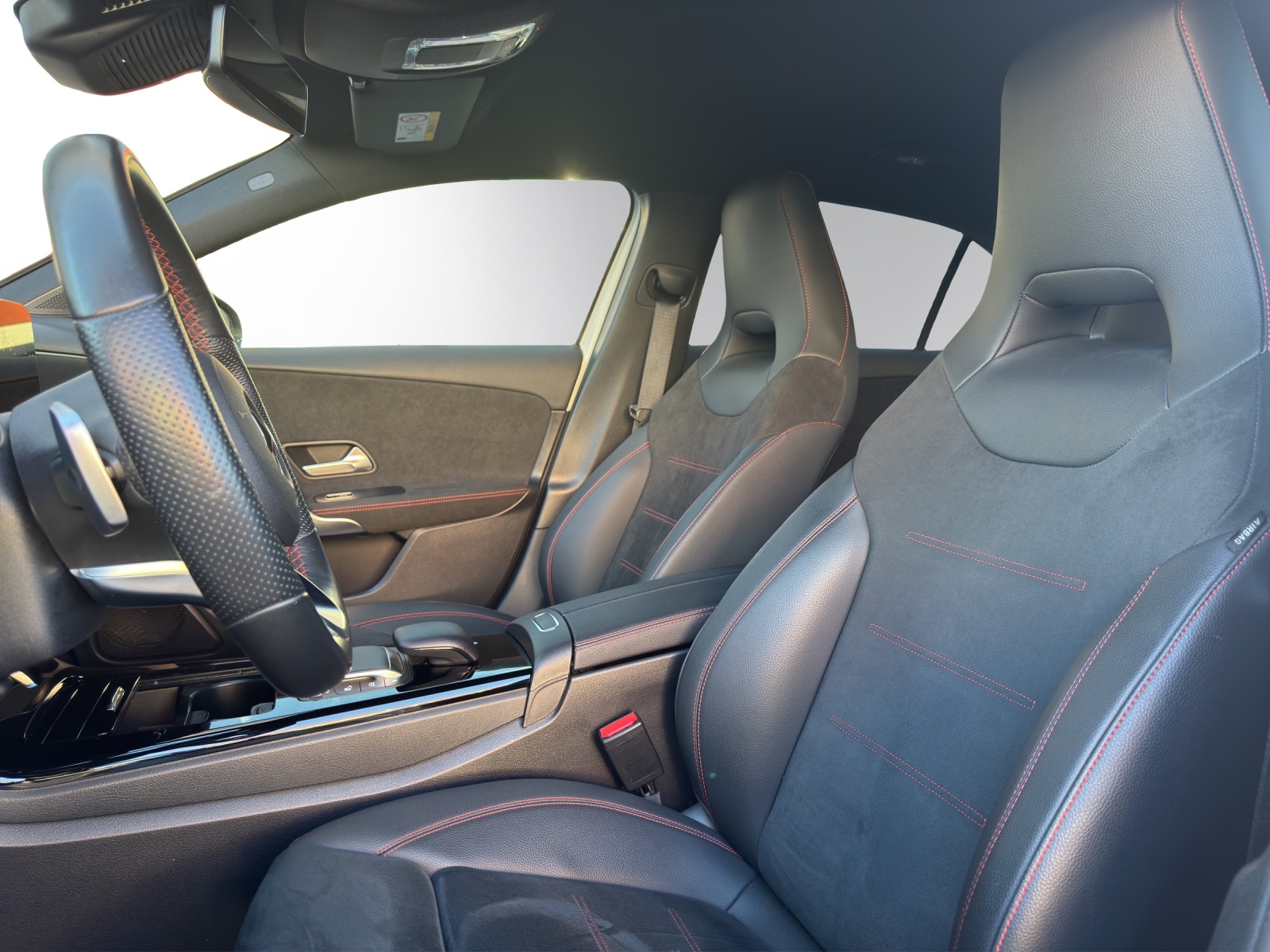 Image MERCEDES-BENZ A-250 A 250e AMG Line