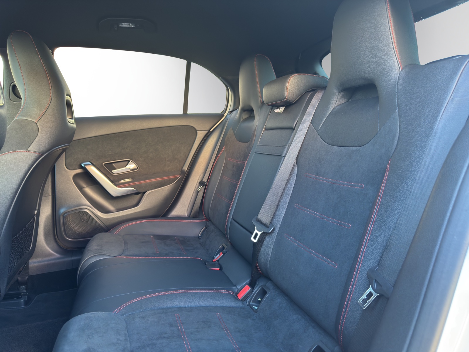 Image MERCEDES-BENZ A-250 A 250e AMG Line