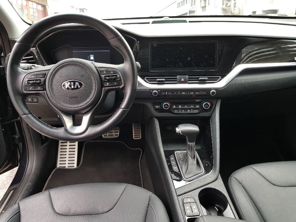 KIA Niro 1.6 GDi Plug-in Hybrid-image-3