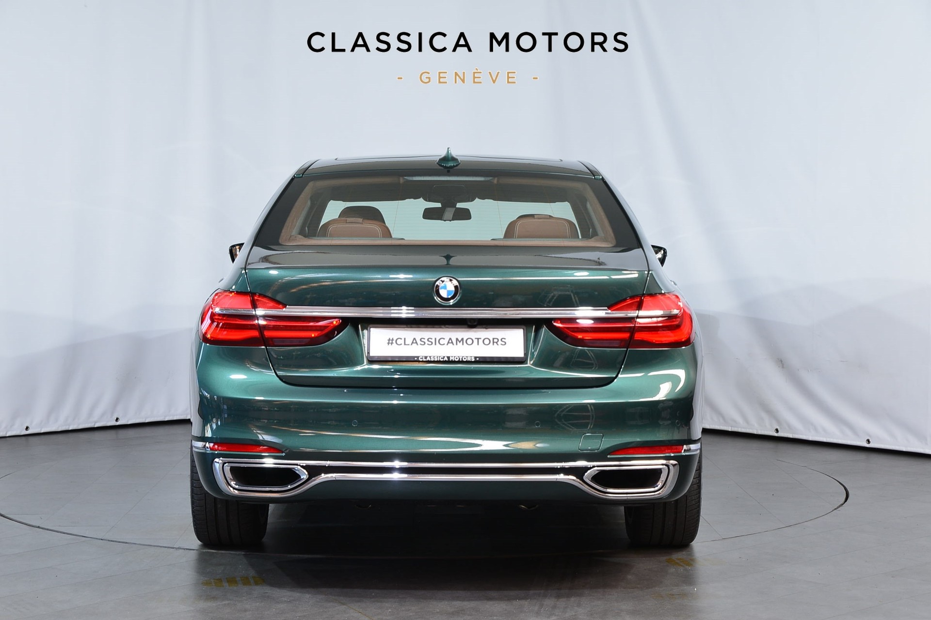 BMW 750Li xDrive - Individual - Executive Lounge-showroom-element-3