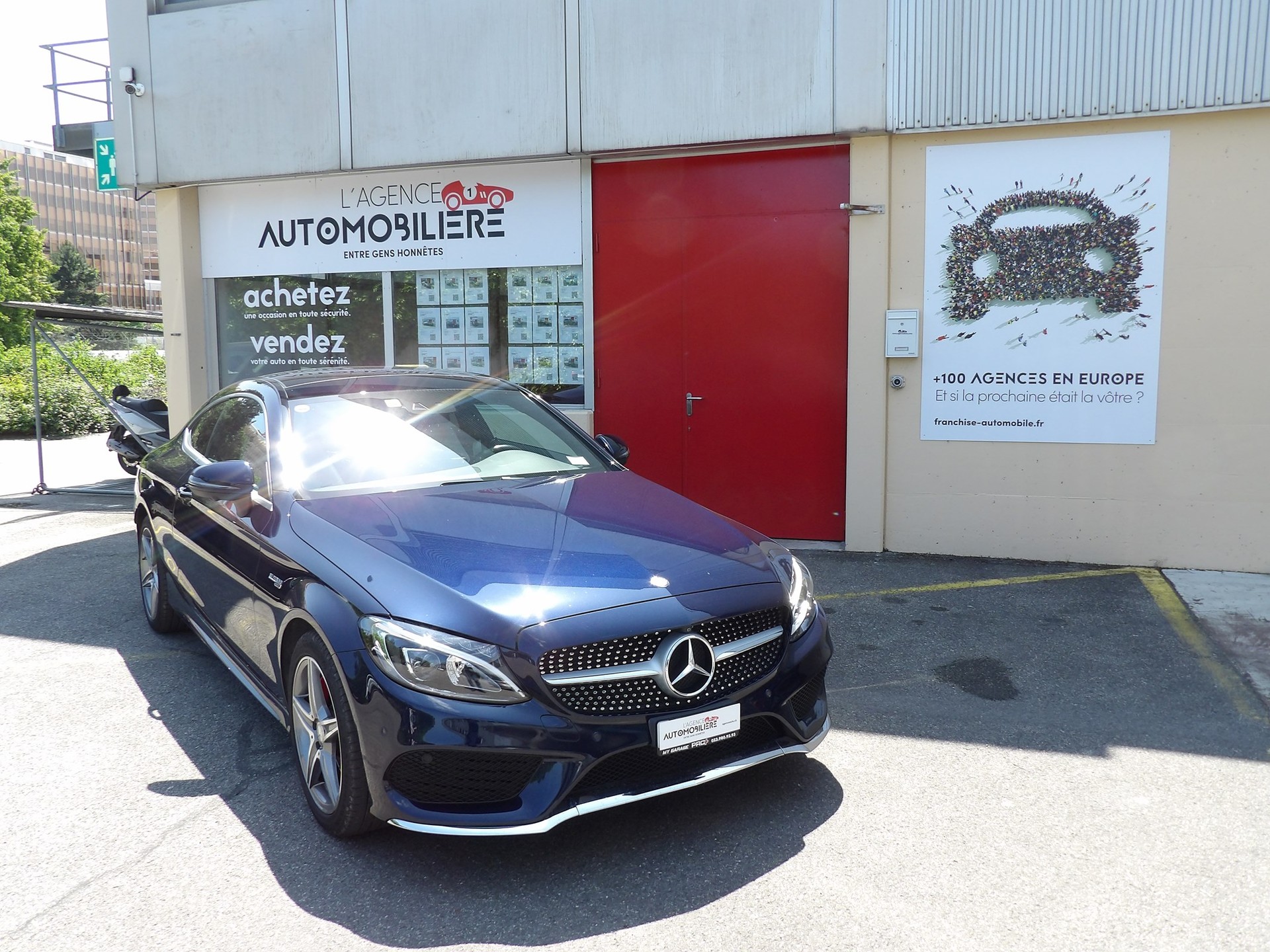 MERCEDES-BENZ C 300 AMG Line Coupé 7G-tronic-showroom-element-1