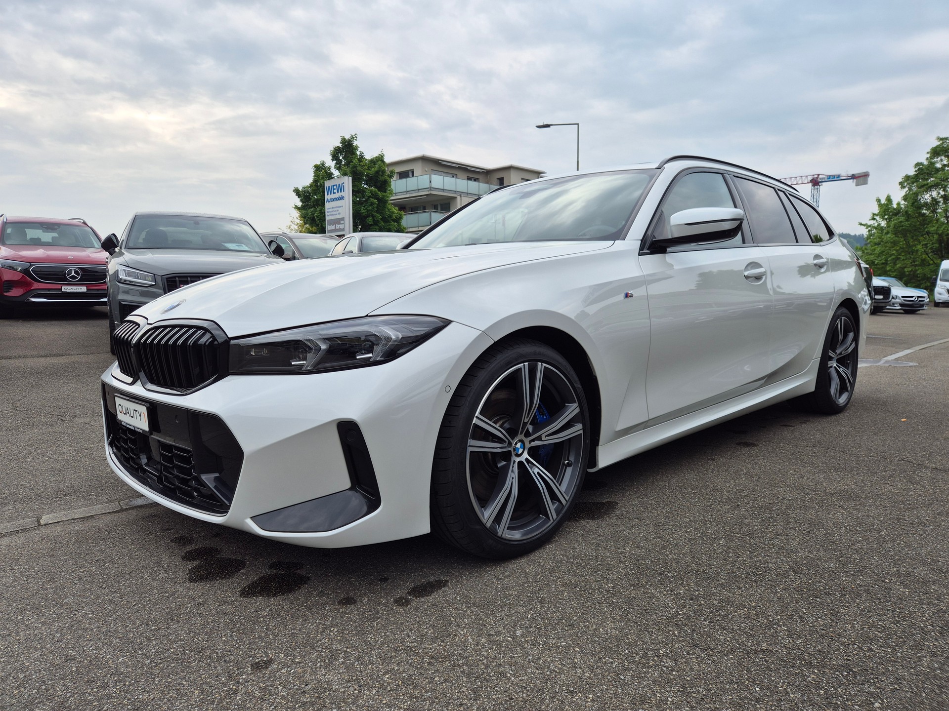 BMW 330i Touring xDrive Steptronic M Sport Pro-image-8