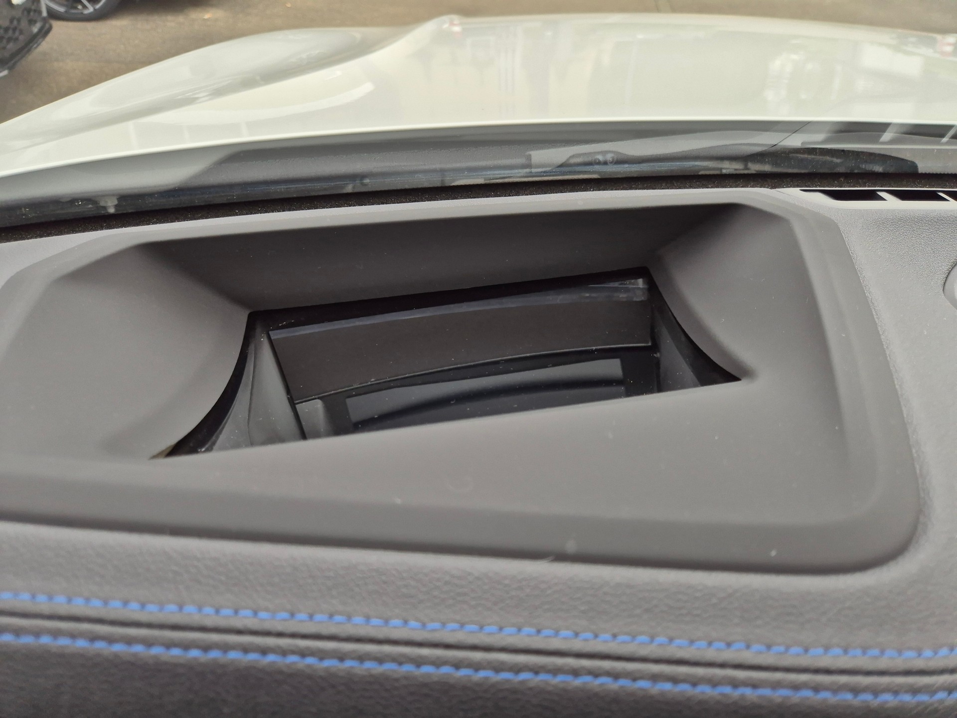 BMW 330i Touring xDrive Steptronic M Sport Pro-image-17