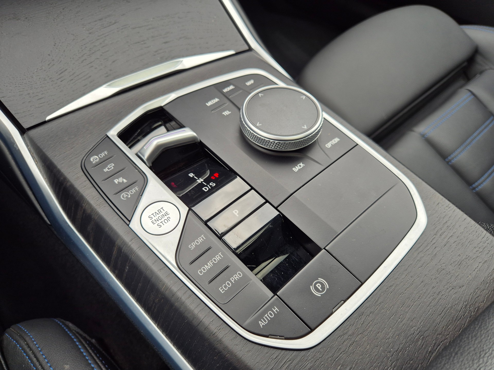 BMW 330i Touring xDrive Steptronic M Sport Pro-image-22