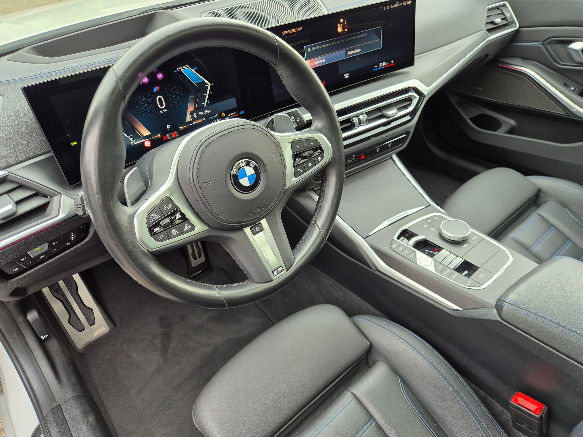 BMW 330i Touring xDrive Steptronic M Sport Pro-image-14