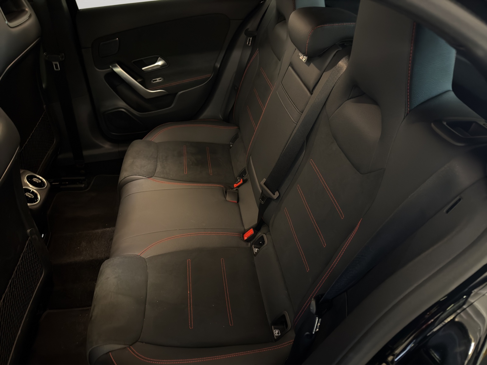 Image MERCEDES-BENZ A-220 A 220 4Matic 8G-DCT