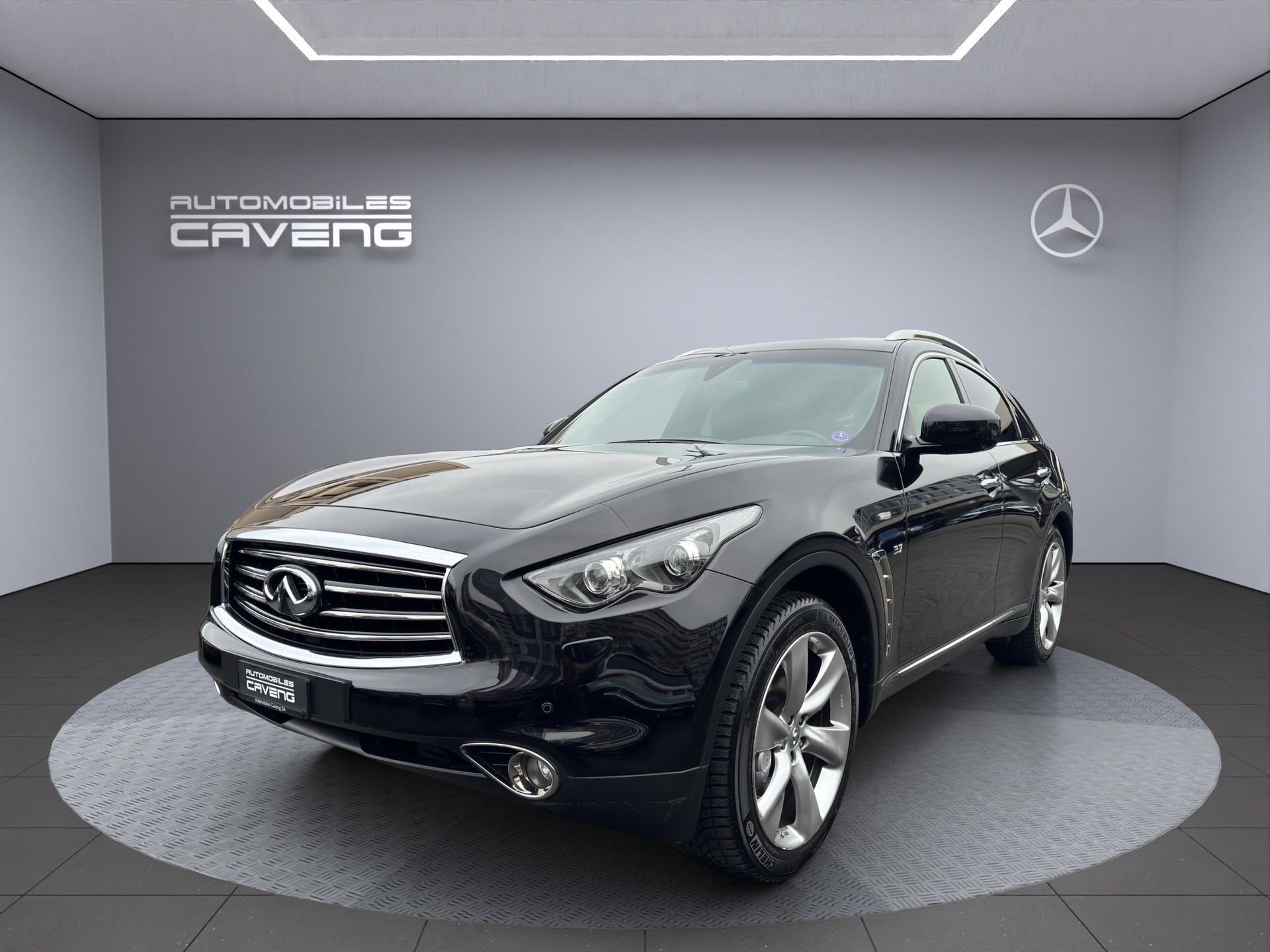 INFINITI QX70 3.7 S Premium AWD Automatic-image-0