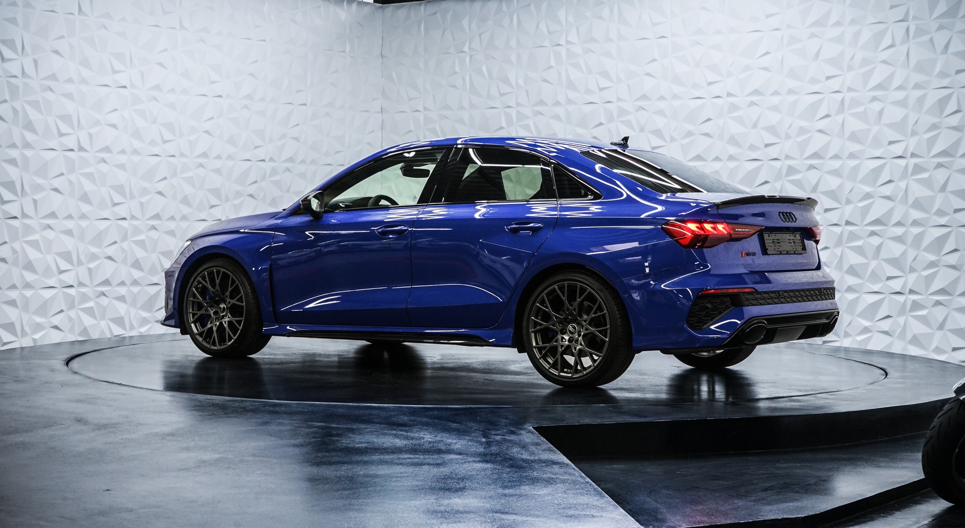 AUDI RS3 Limousine 2.5 TSI Performance quattro-image-7