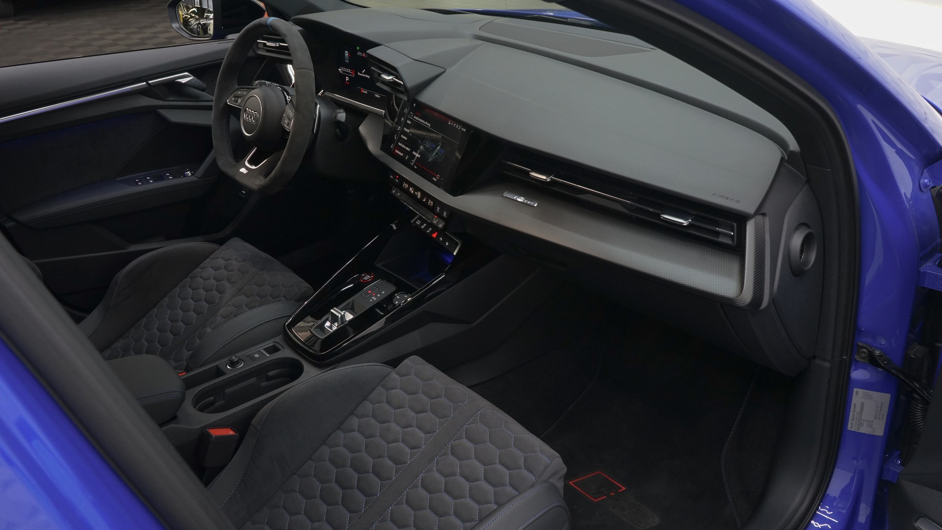 AUDI RS3 Limousine 2.5 TSI Performance quattro-image-21