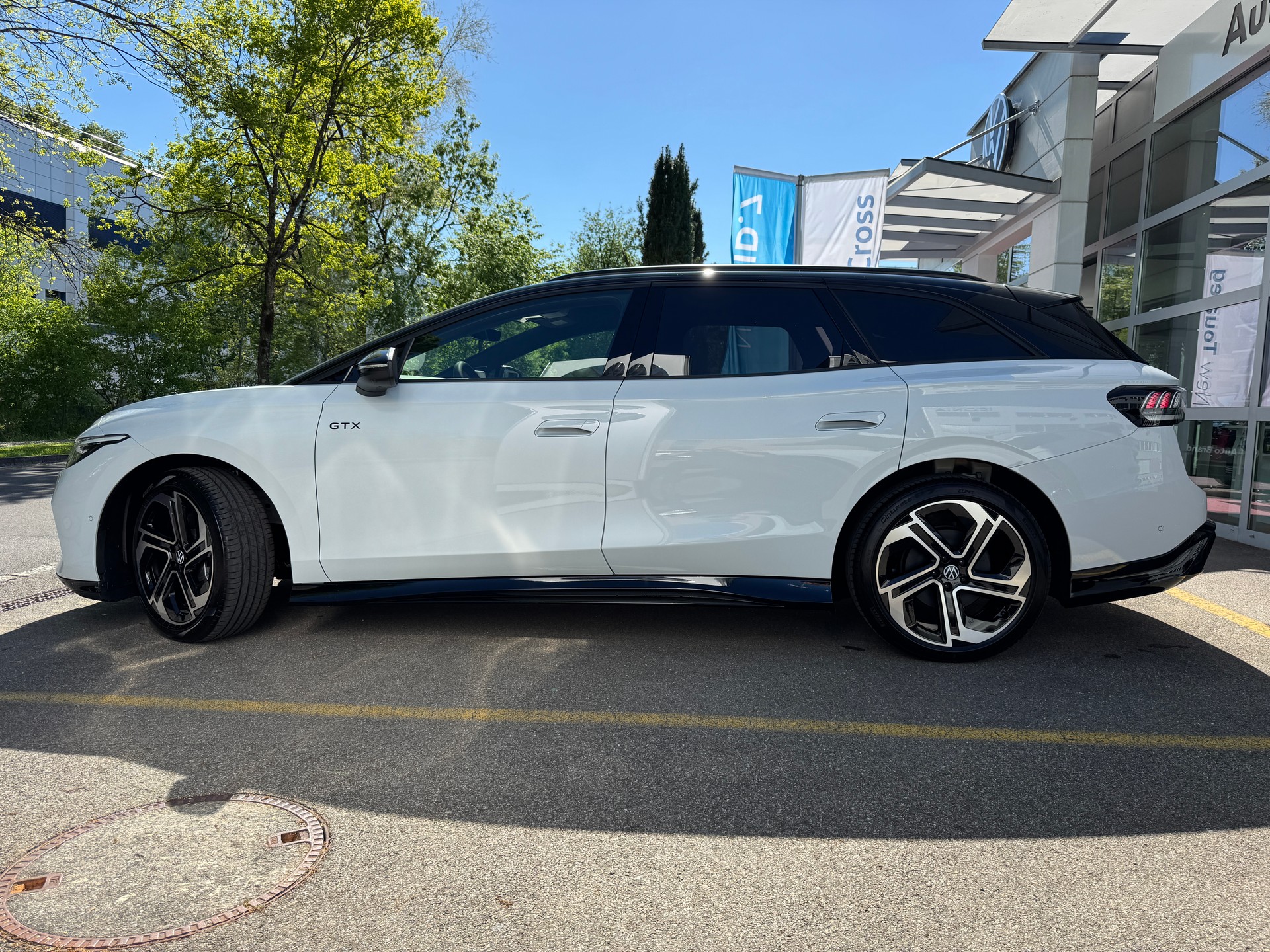 VW ID.7 Tourer GTX 340PS 86 kWh GTX United 4 Motion-showroom-element-3