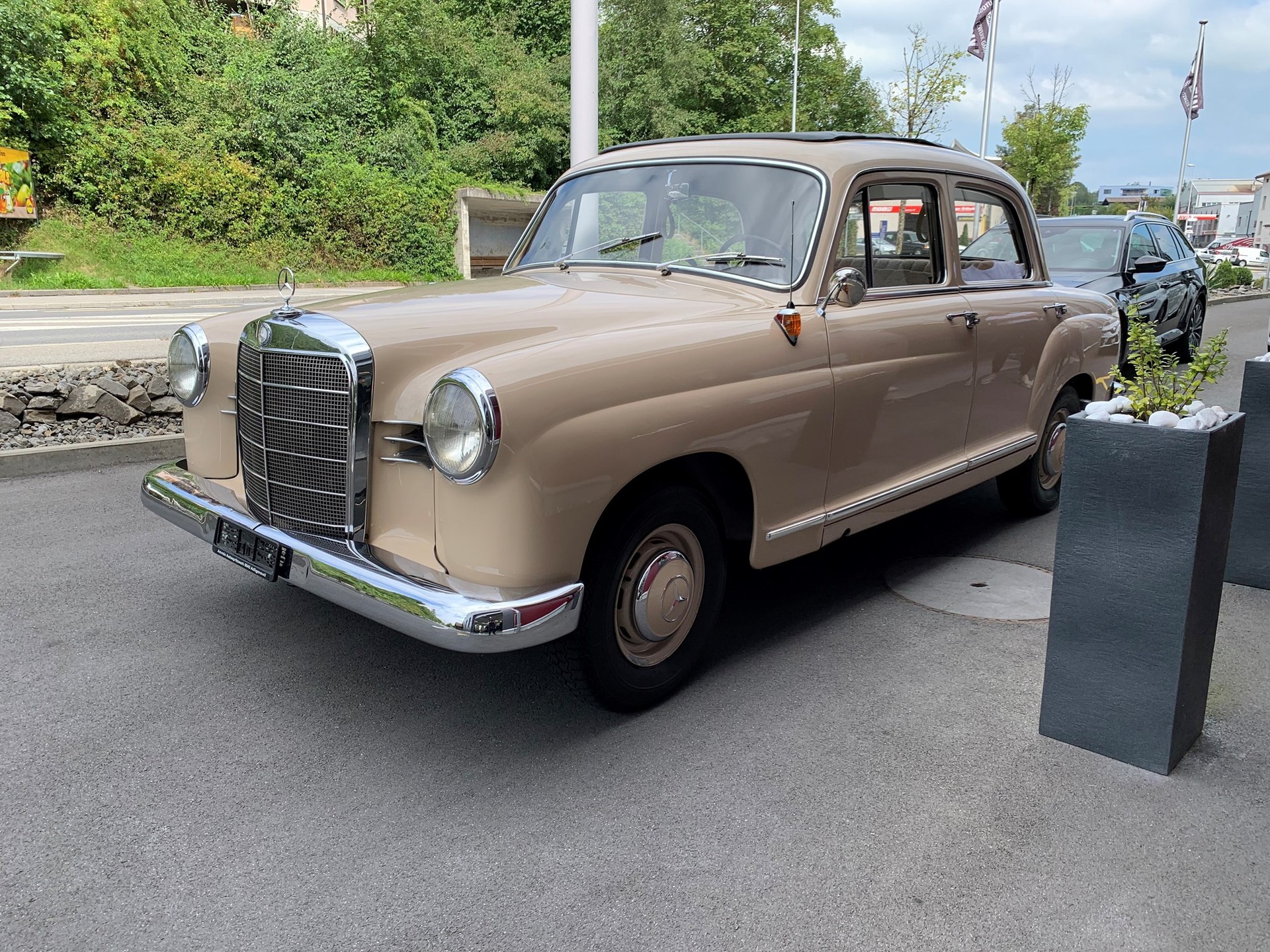 MERCEDES-BENZ 190-image-0