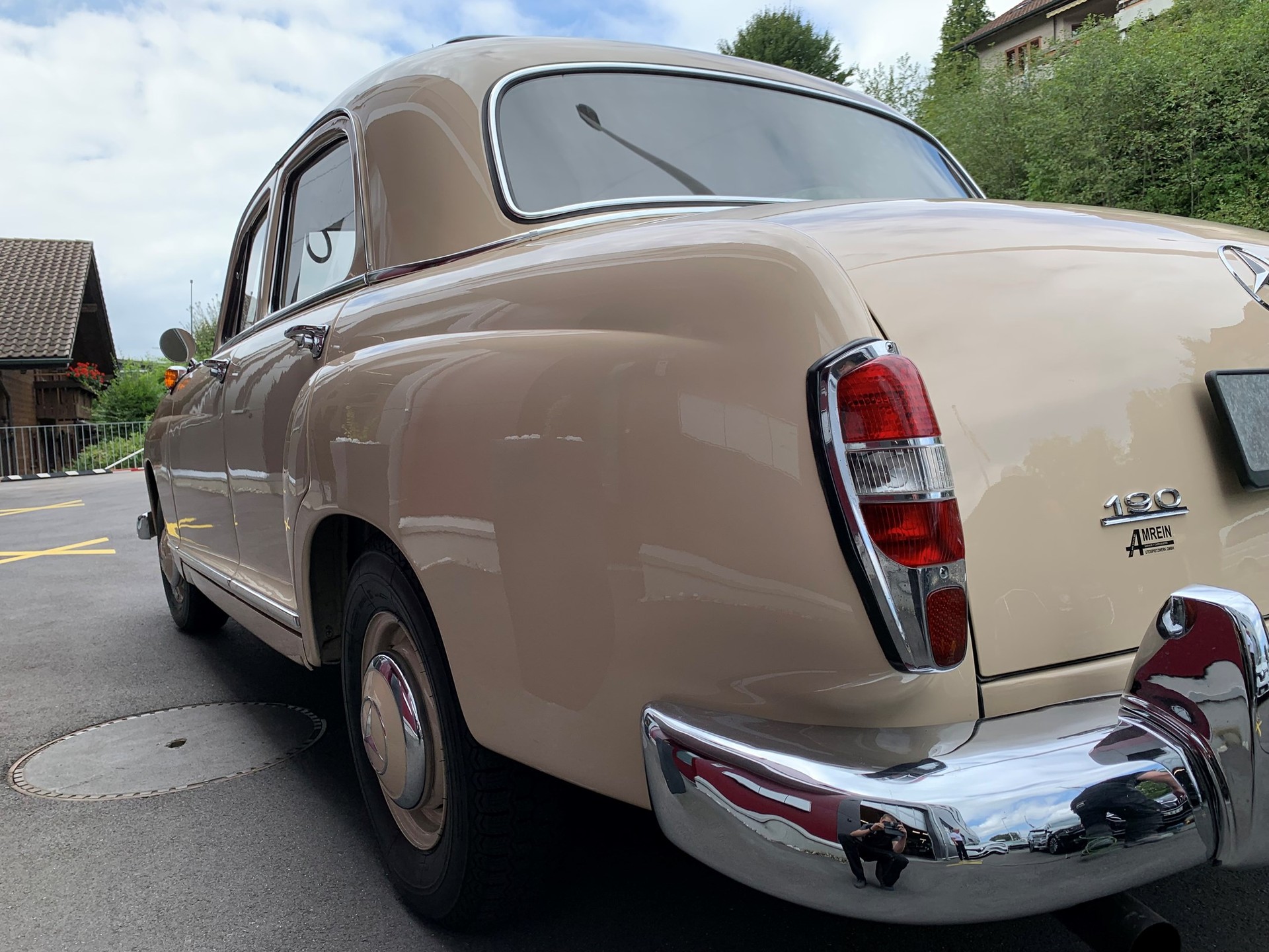 MERCEDES-BENZ 190-image-6