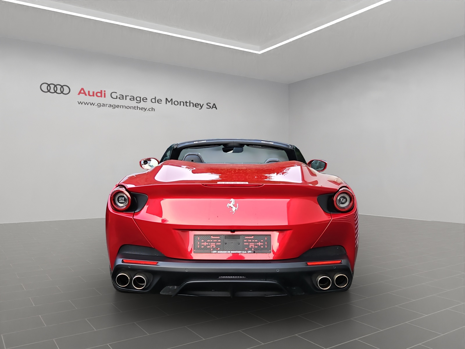 FERRARI Portofino 3.9 V8 T-showroom-element-2