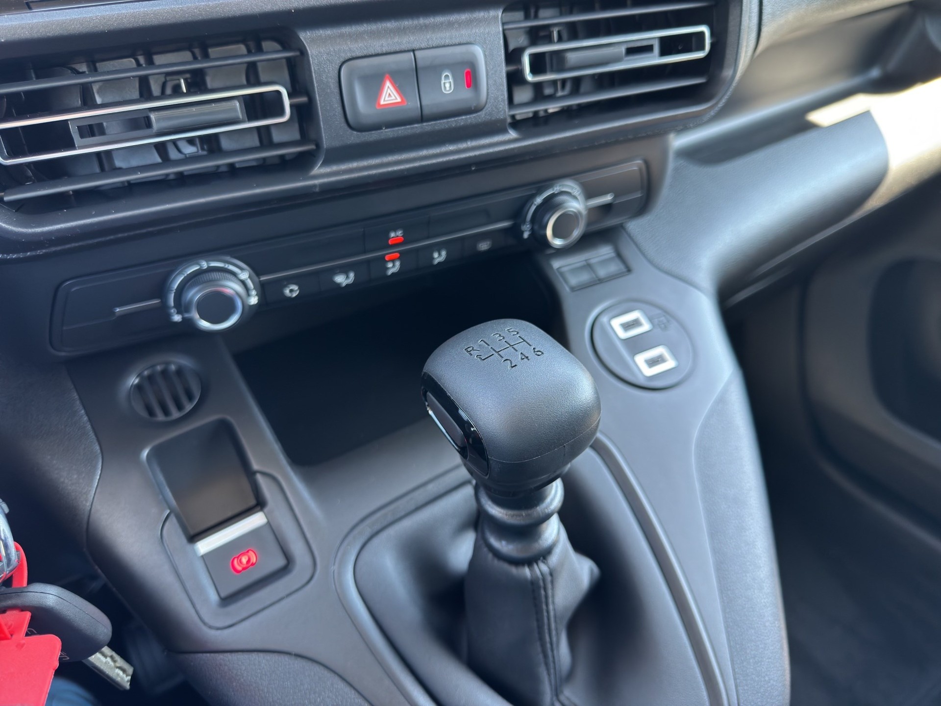 CITROEN BERLINGO M 1.5 s/s First-image-10