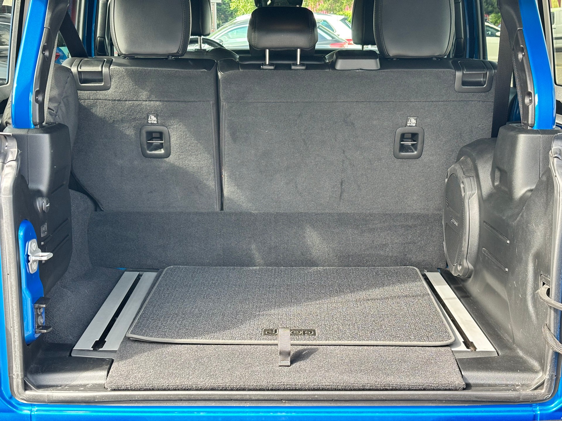 JEEP Wrangler 2.0 PHEV Unlimited 80th Anniversary Automatic-image-13