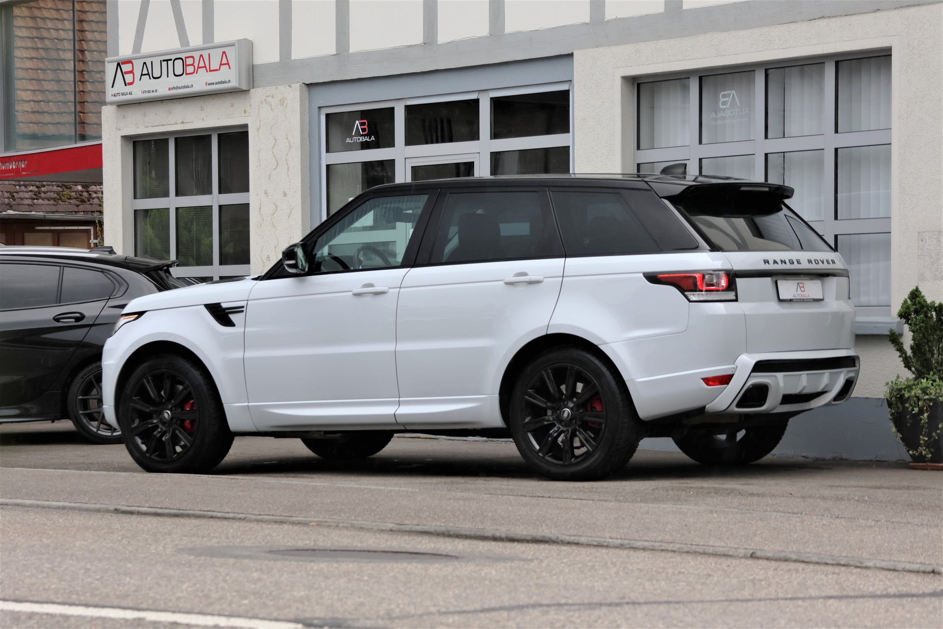 LAND ROVER Range Rover Sport 3.0 SDV6 HSE Dynamic Automatic + 3.5T AHK-showroom-element-3