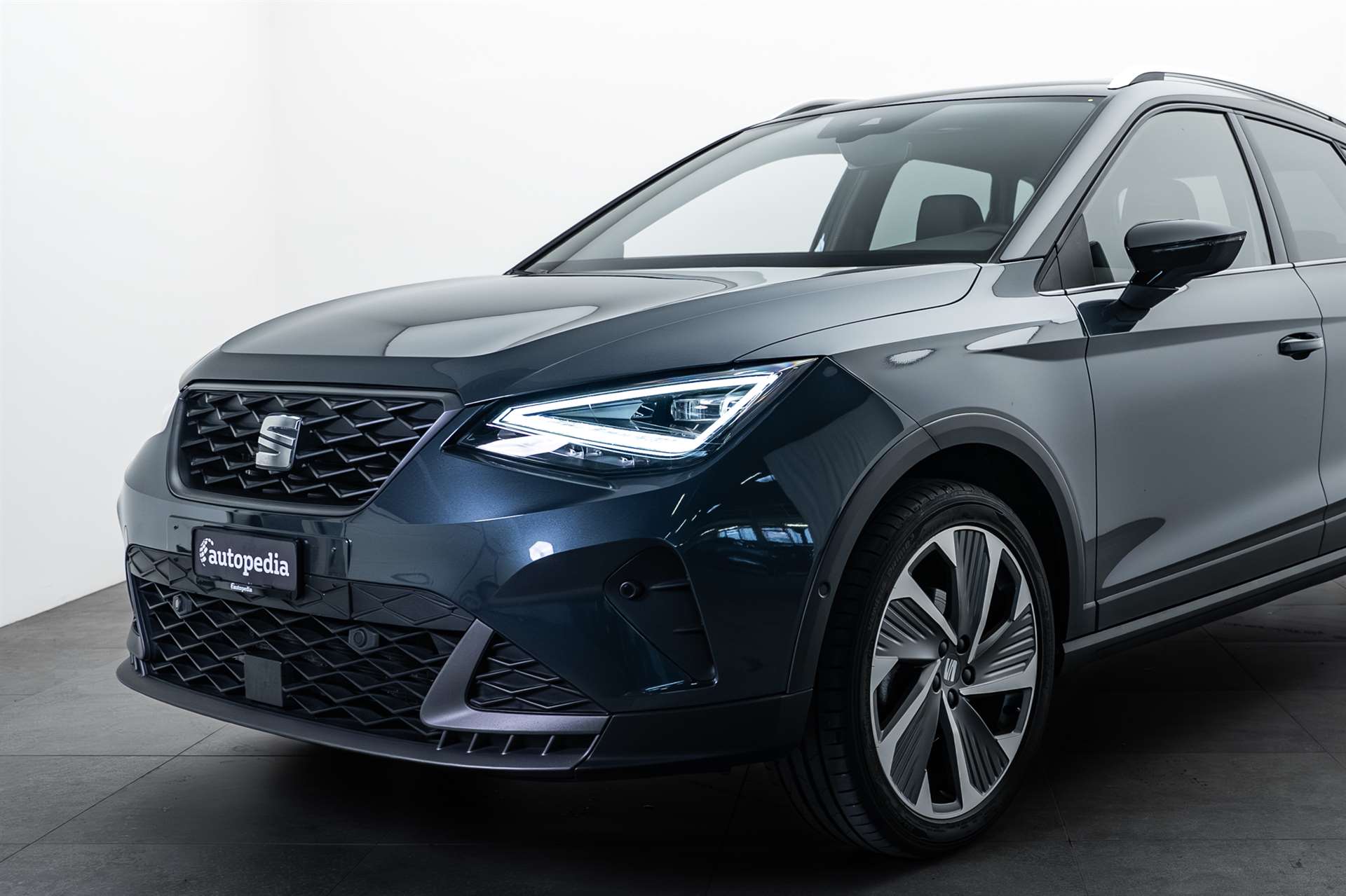 SEAT Arona 1.5 Eco TSI FR DSG 150PS-showroom-element-1