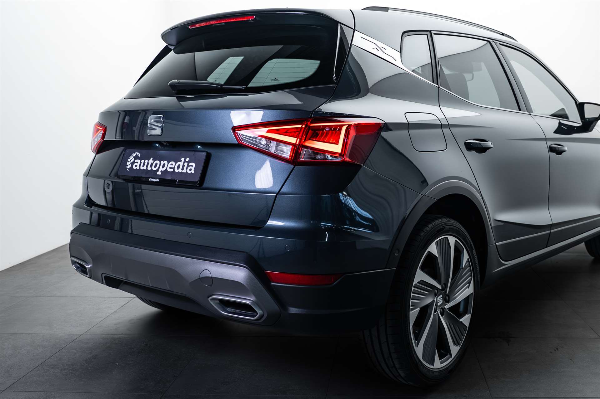 SEAT Arona 1.5 Eco TSI FR DSG 150PS-showroom-element-3