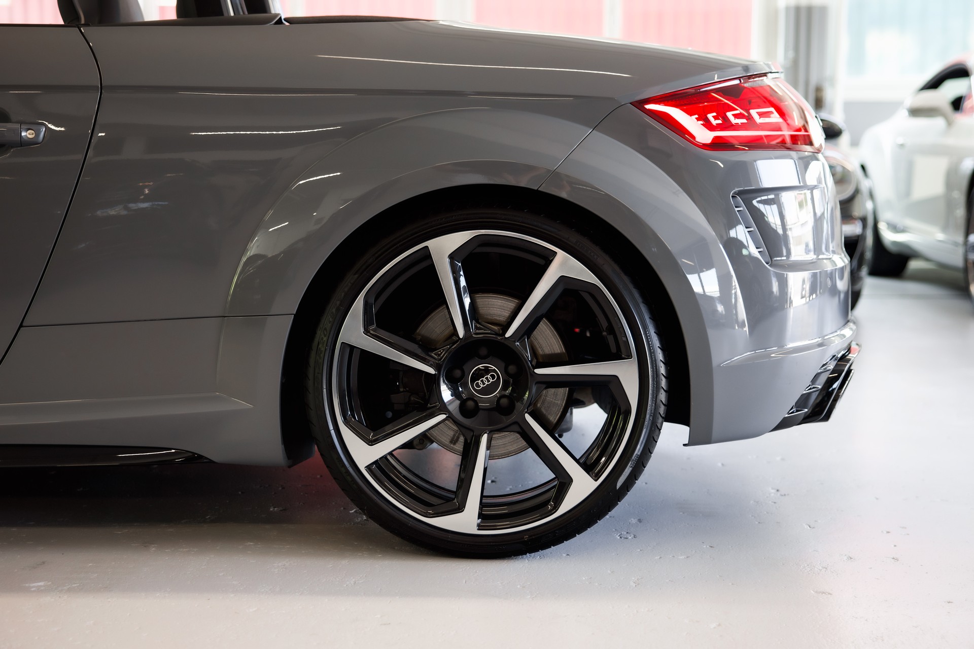 AUDI TT Roadster TTRS S-tronic *CH-Fhz.*-image-13