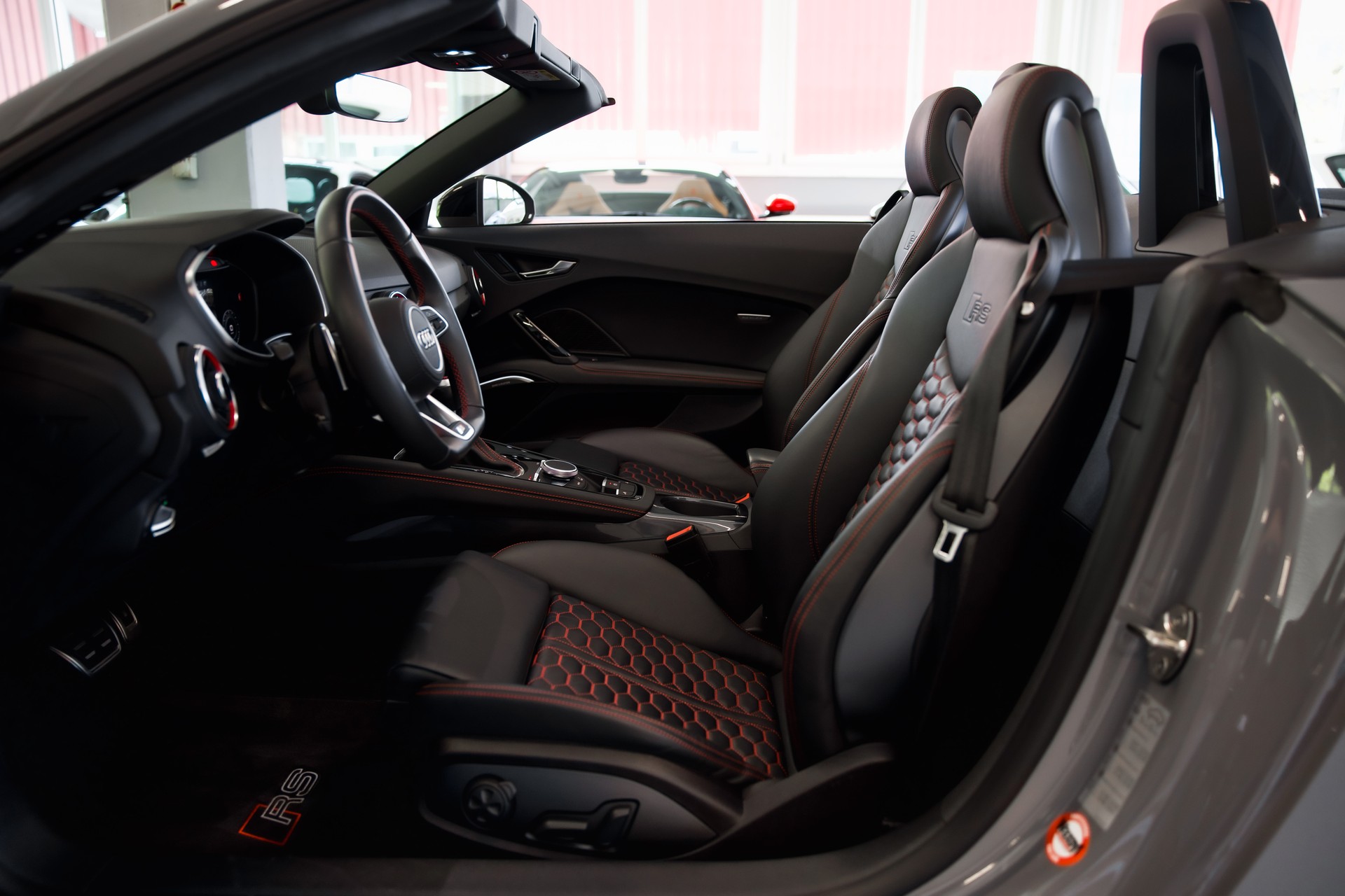 AUDI TT Roadster TTRS S-tronic *CH-Fhz.*-image-19