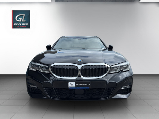 BMW 320d xDrive48VTouring MS-showroom-element-3