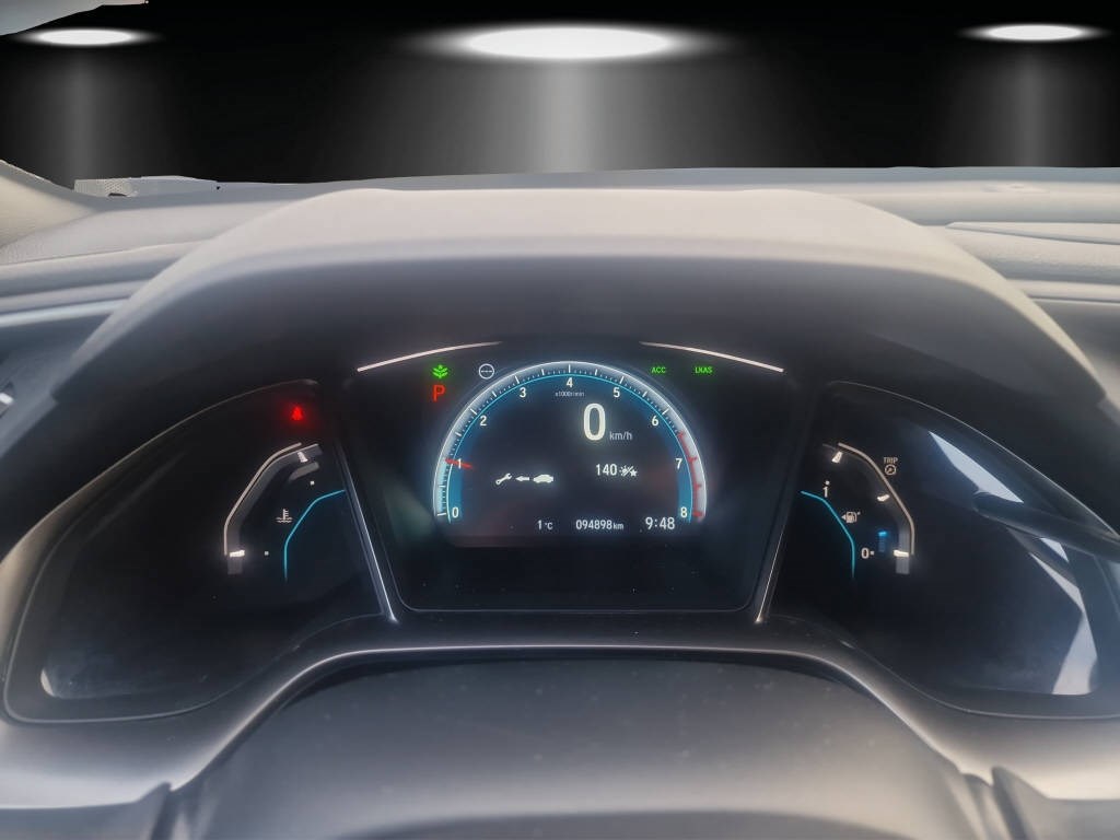 HONDA Civic 1.5 VTEC Turbo Prestige-image-12