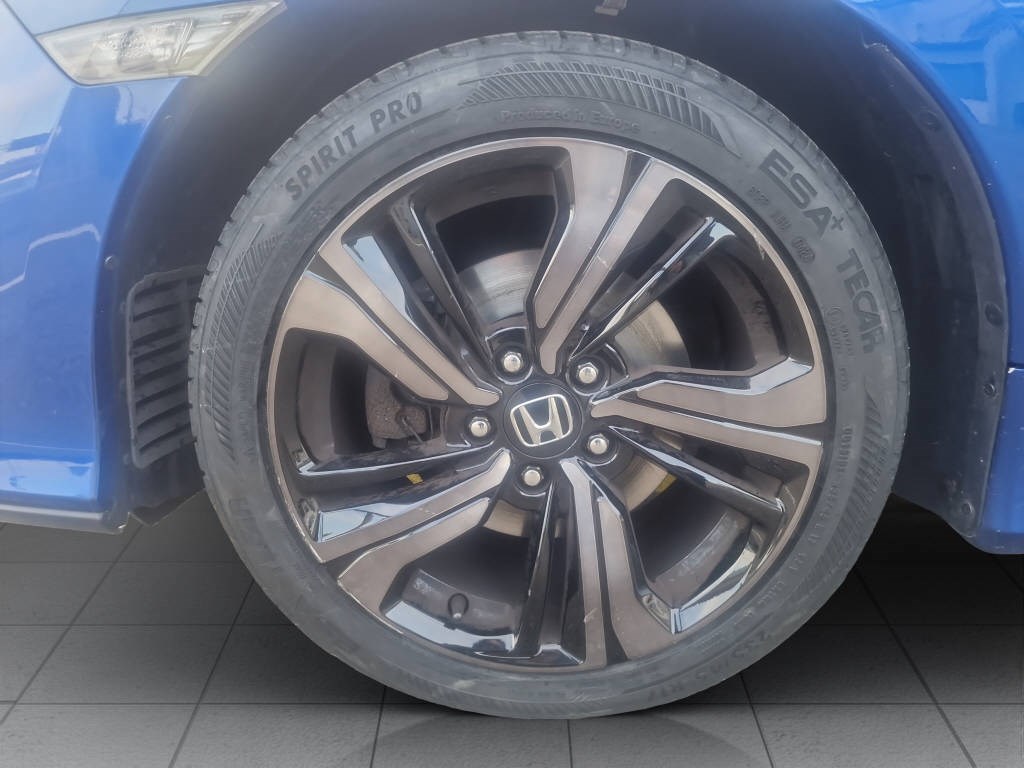 HONDA Civic 1.5 VTEC Turbo Prestige-image-14