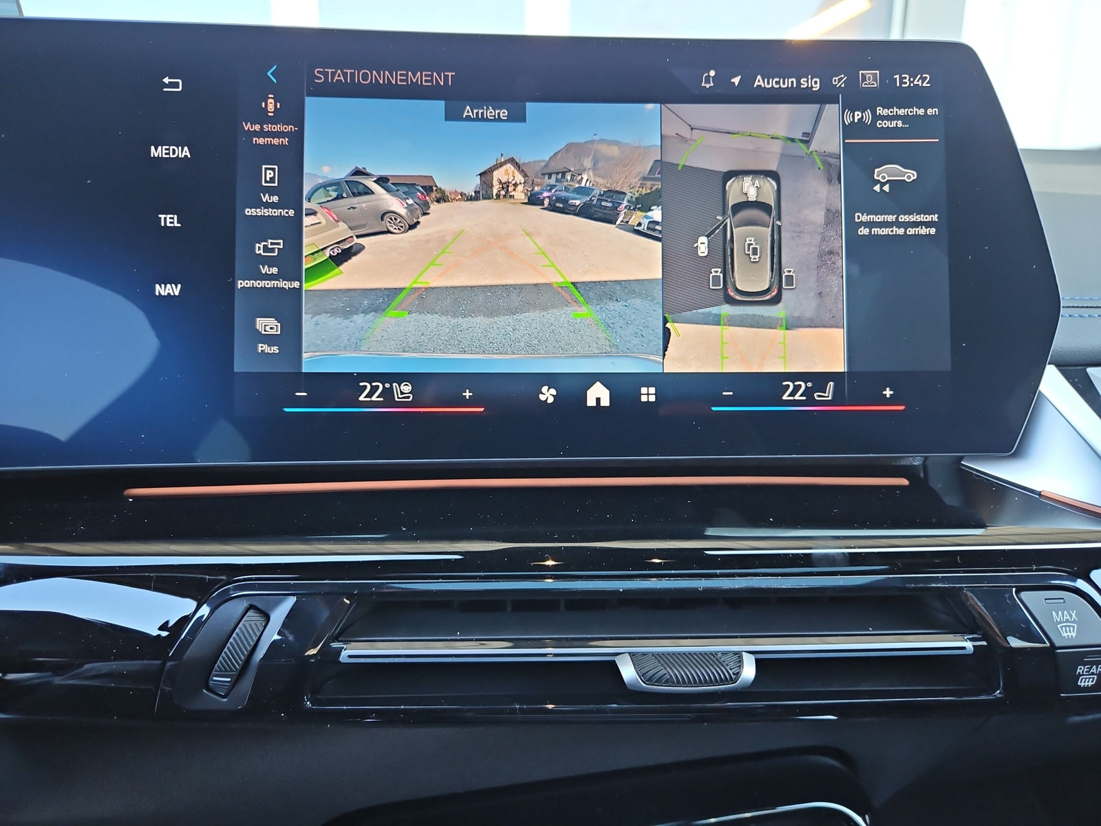 BMW 223i Active Tourer xDrive DKG-image-21