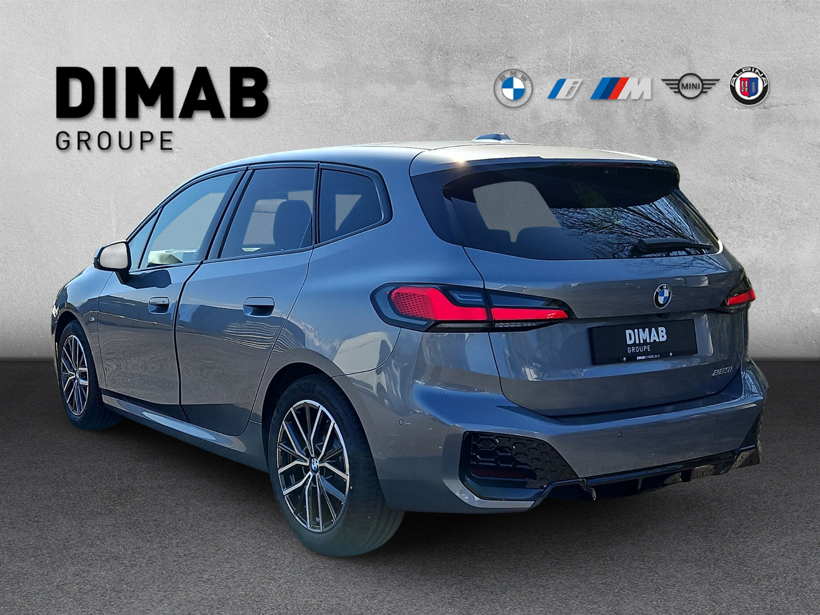 BMW 223i Active Tourer xDrive DKG-showroom-element-2
