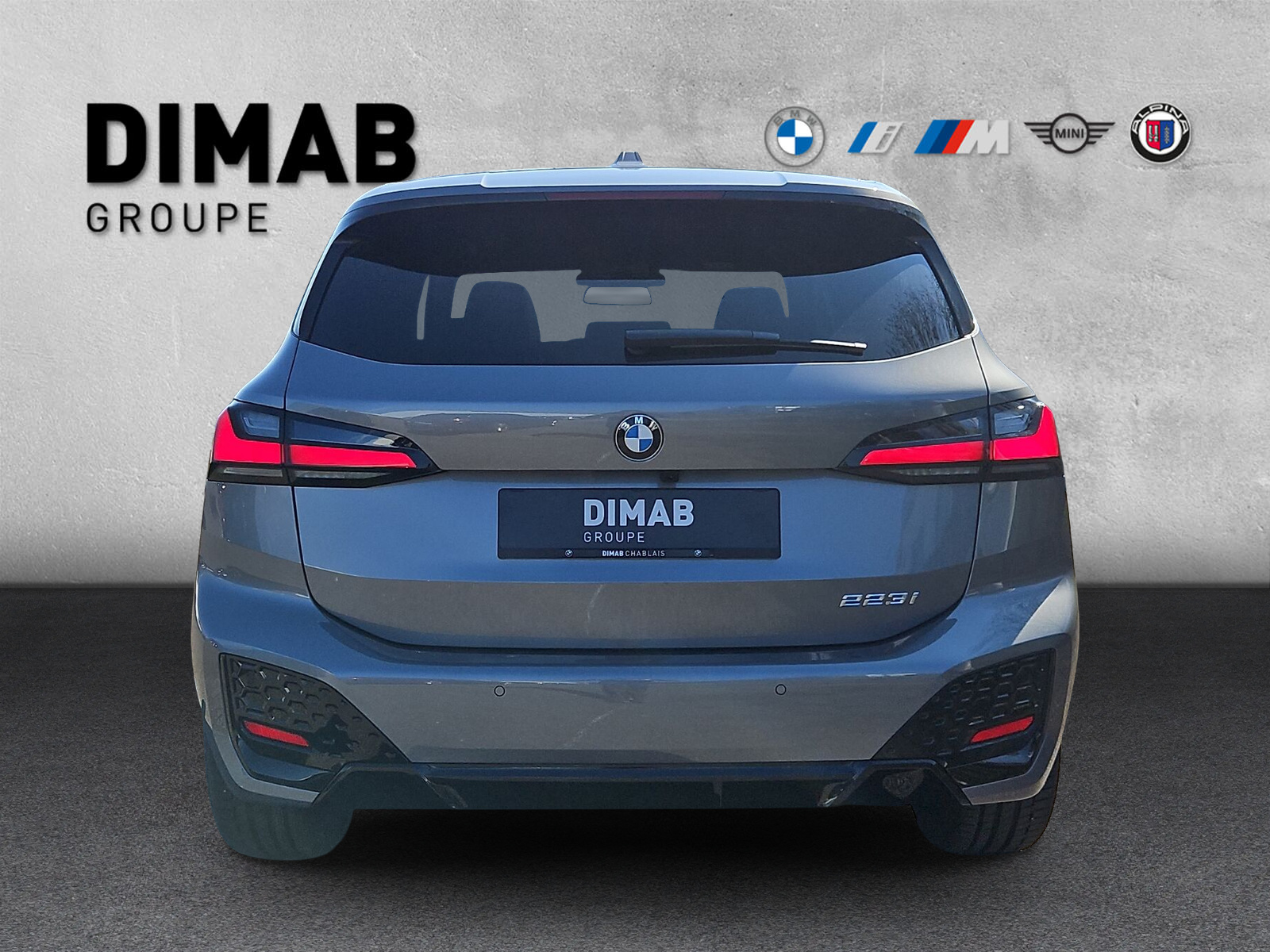 BMW 223i Active Tourer xDrive DKG-showroom-element-3