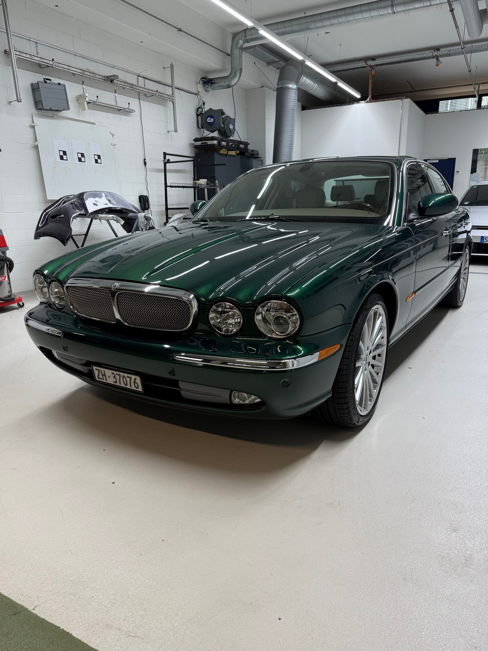 JAGUAR XJ Super V8 4.2 V8 S/C