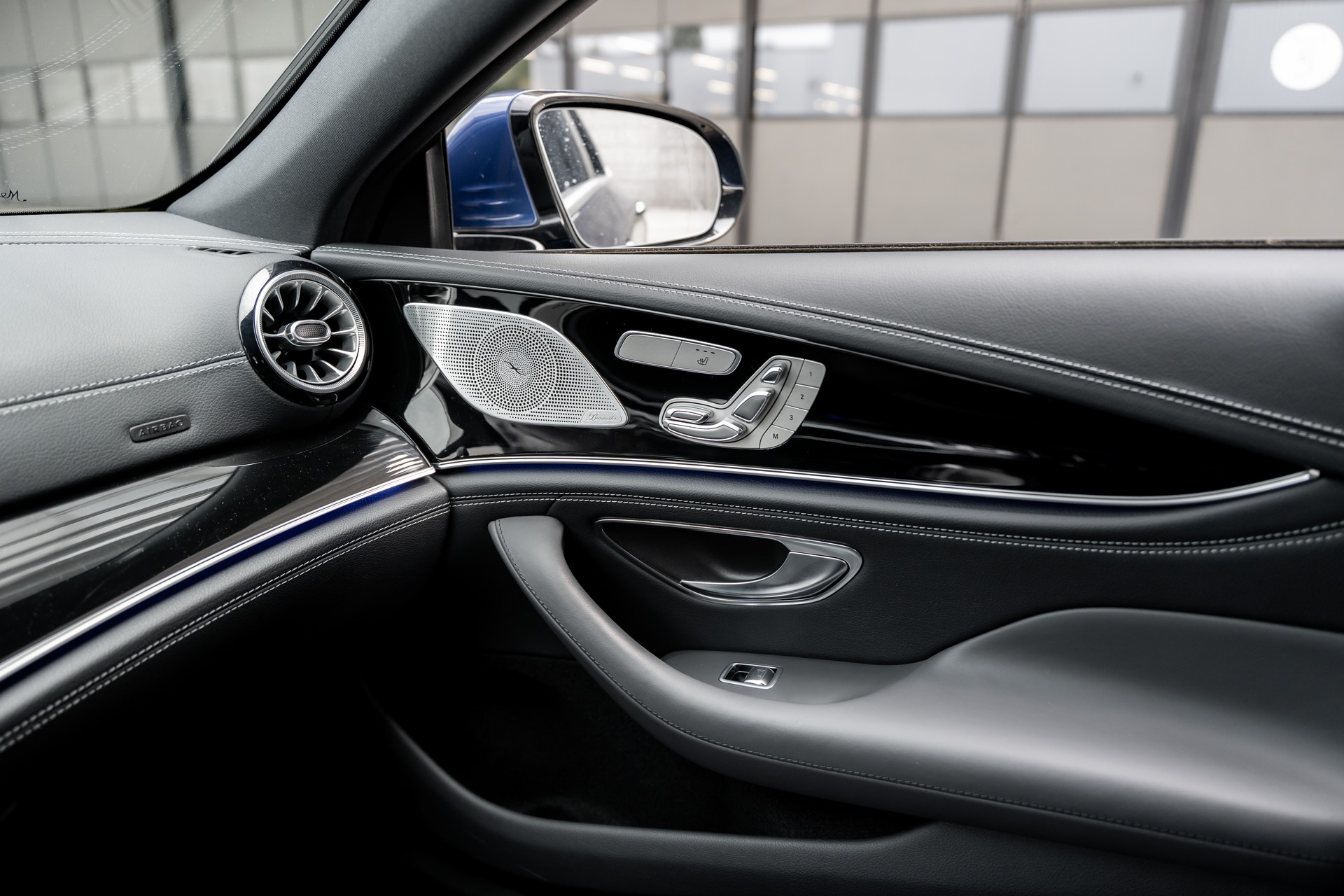 MERCEDES-BENZ AMG GT 4 63 S 4Matic+ Speedshift MCT-image-16