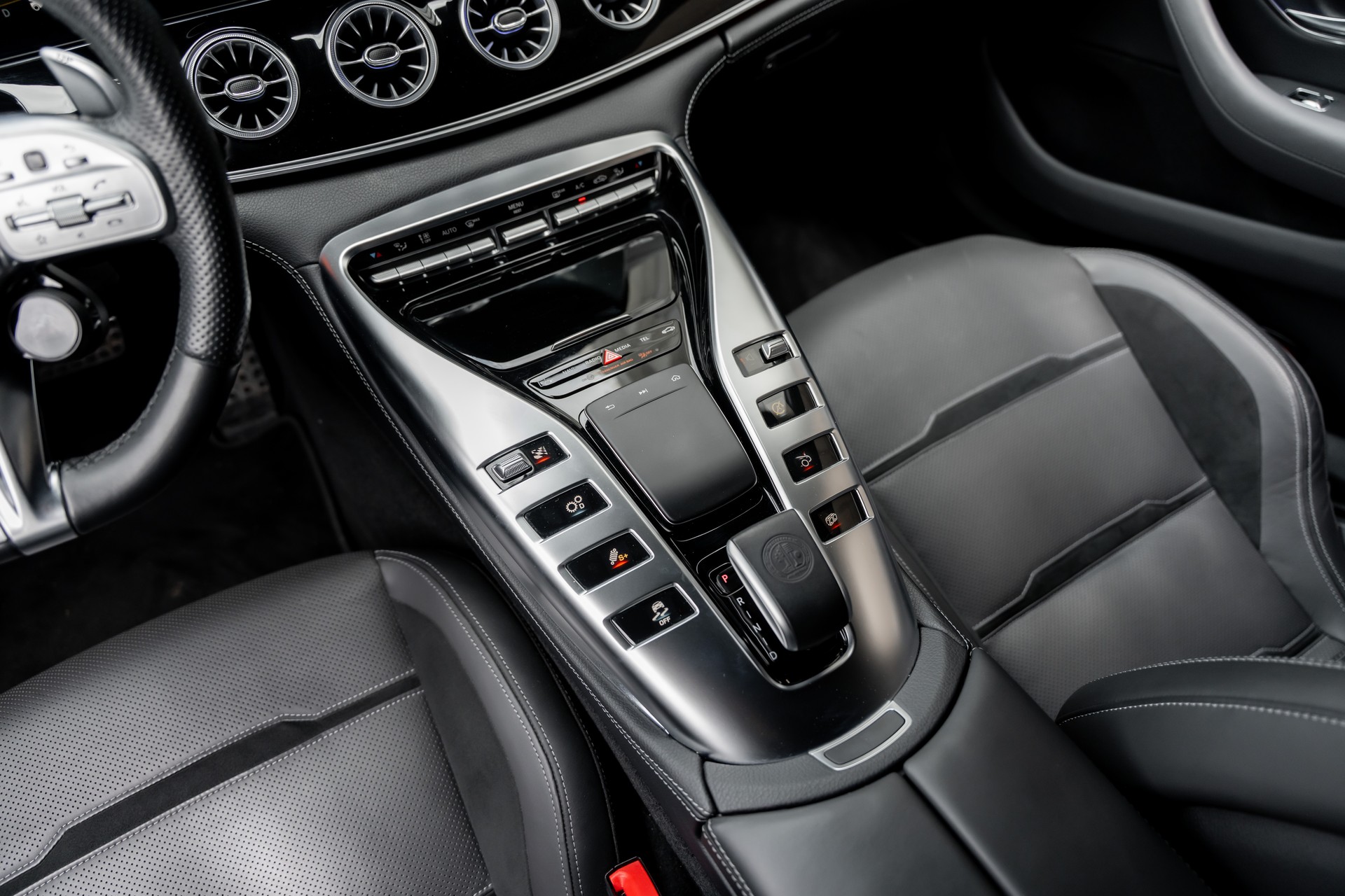 MERCEDES-BENZ AMG GT 4 63 S 4Matic+ Speedshift MCT-image-12
