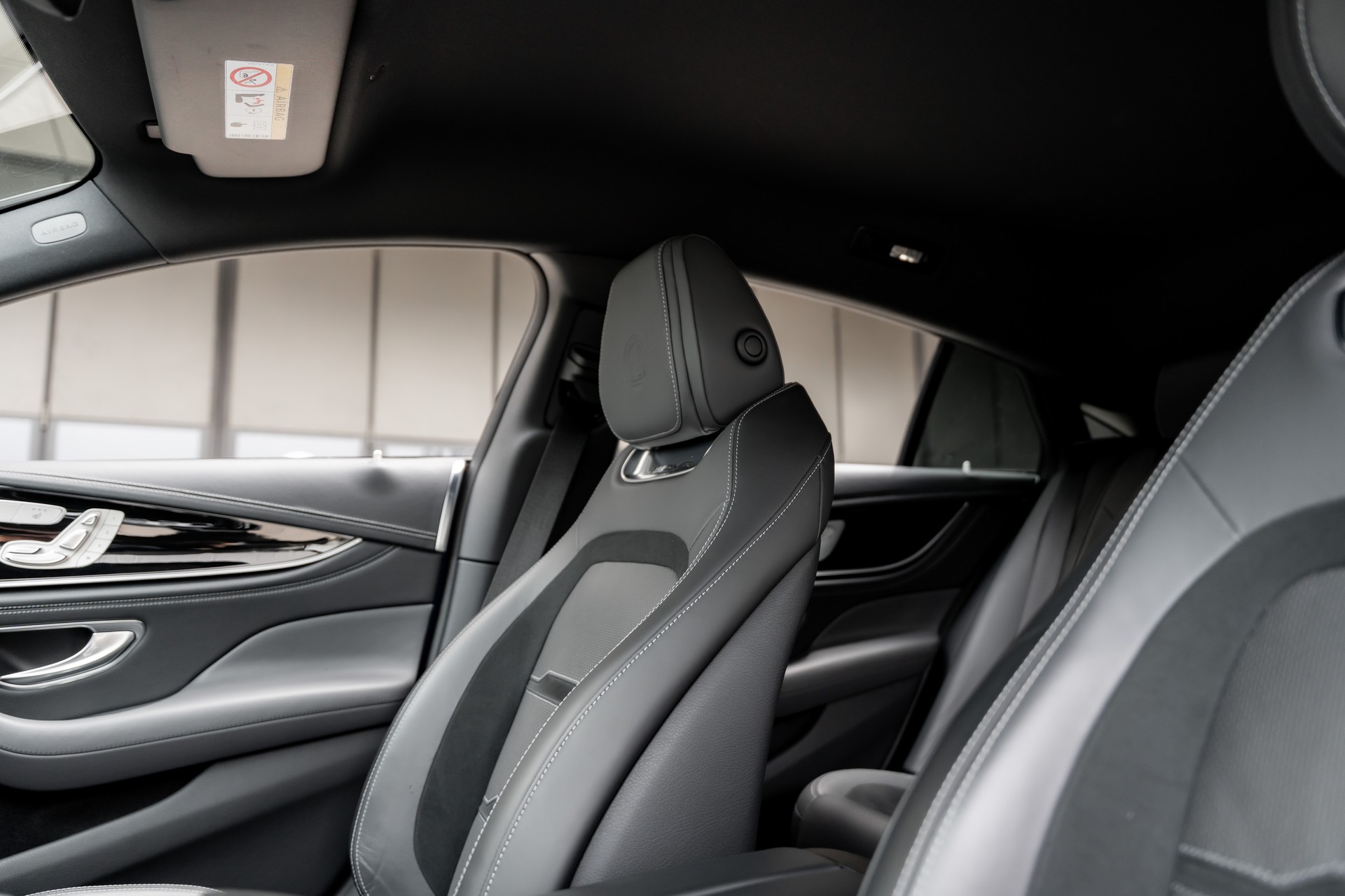 MERCEDES-BENZ AMG GT 4 63 S 4Matic+ Speedshift MCT-image-8