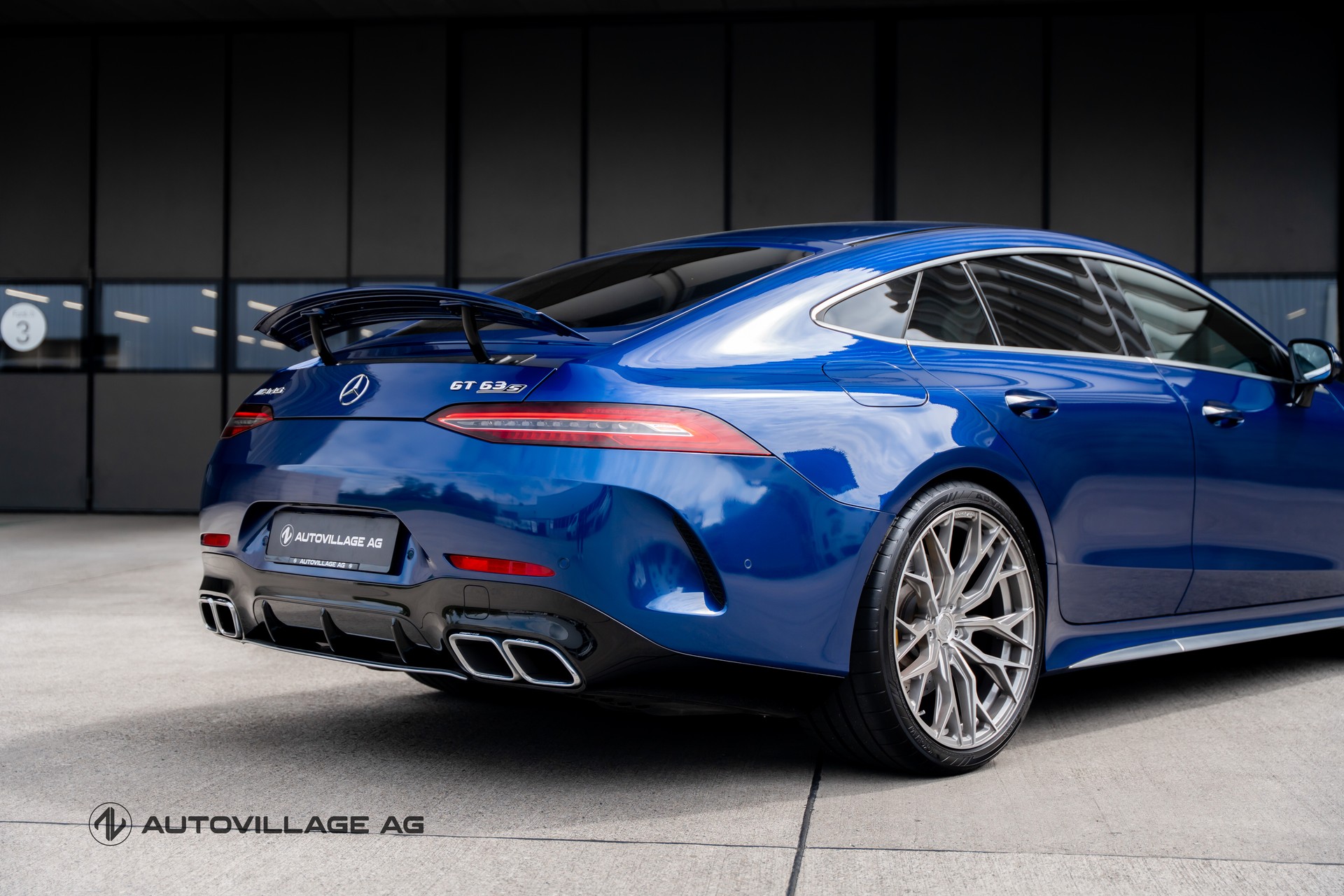 MERCEDES-BENZ AMG GT 4 63 S 4Matic+ Speedshift MCT-image-25