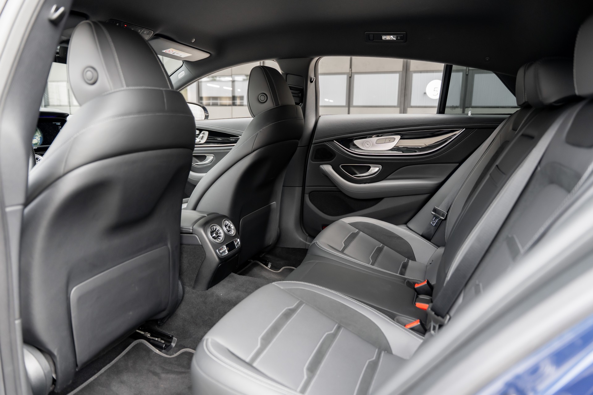 MERCEDES-BENZ AMG GT 4 63 S 4Matic+ Speedshift MCT-image-10
